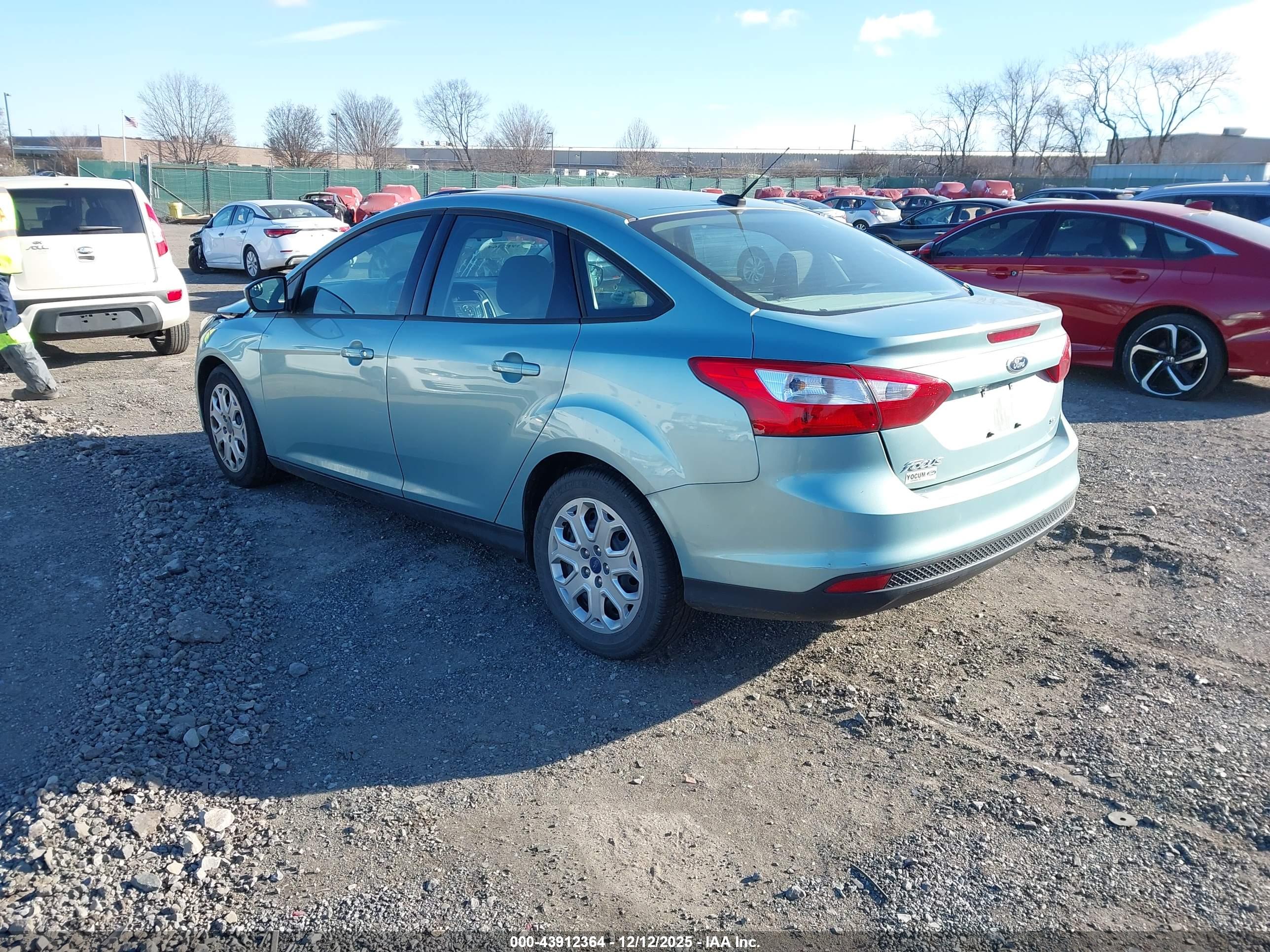 FORD FOCUS image 3