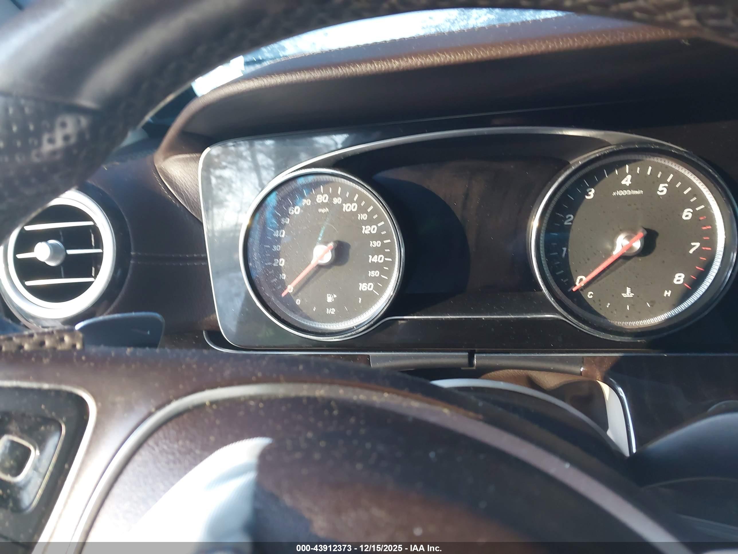 MERCEDES-BENZ E image 7