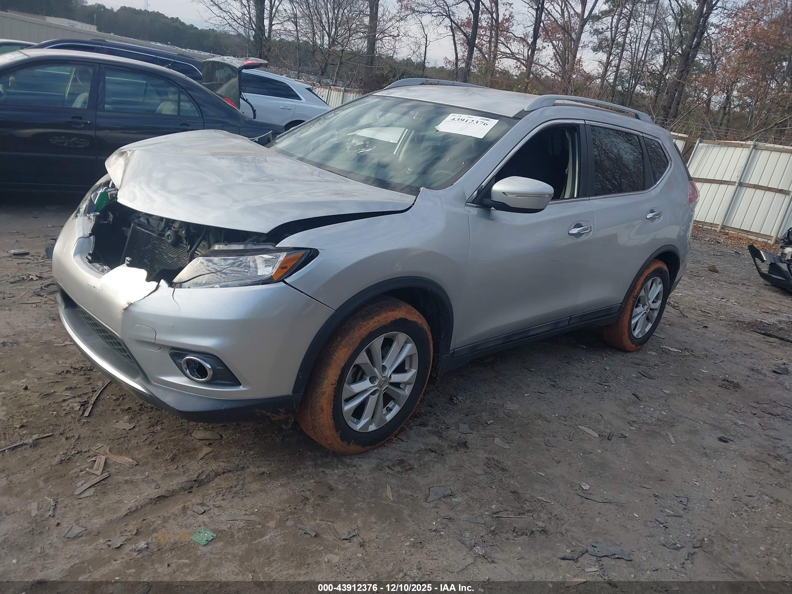 NISSAN ROGUE image 2