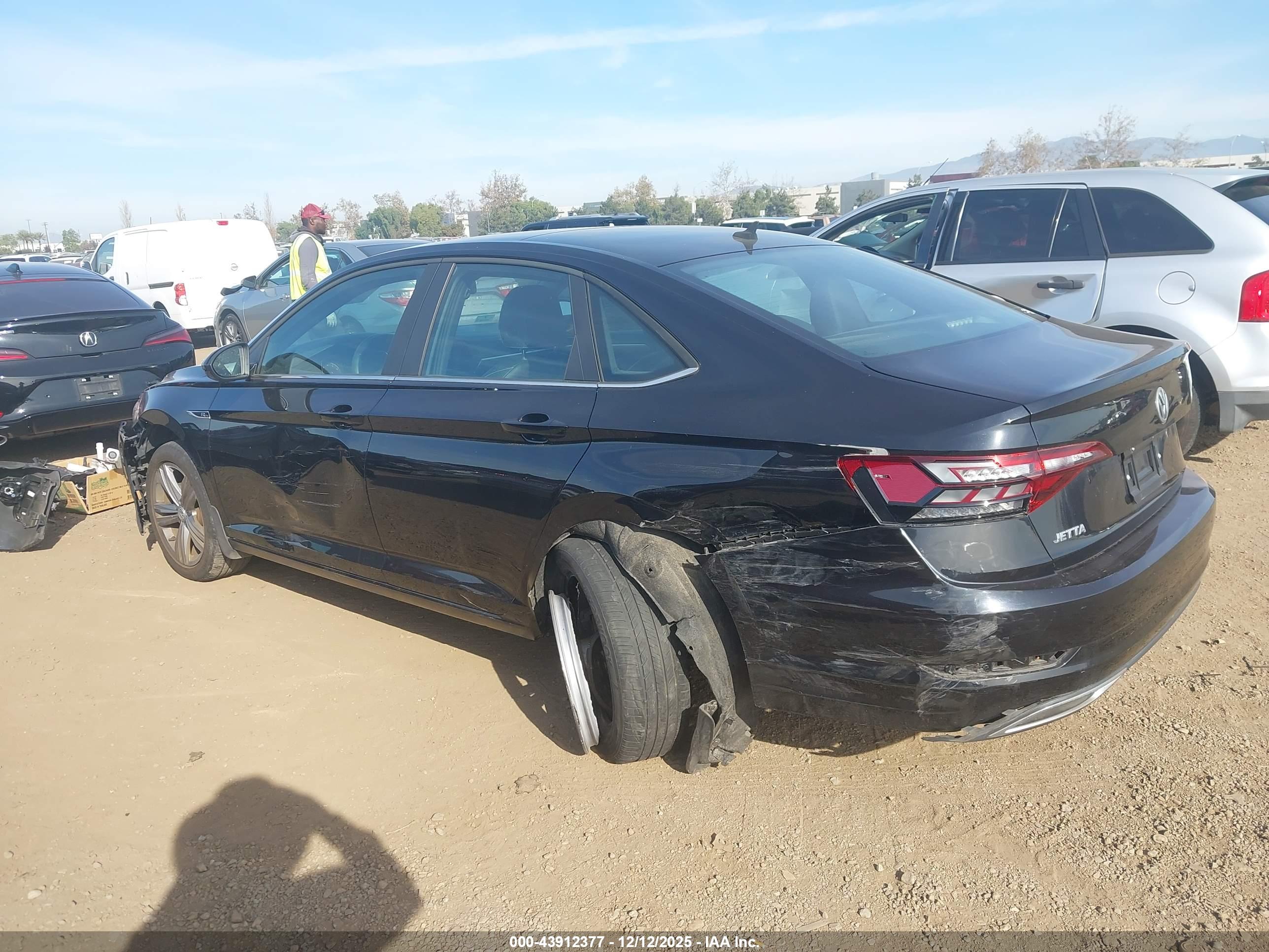 VOLKSWAGEN JETTA image 3