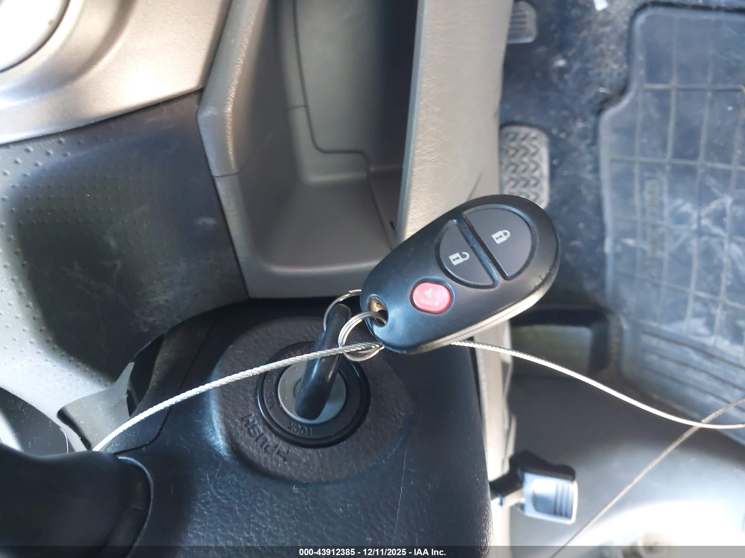 TOYOTA TACOMA image 11