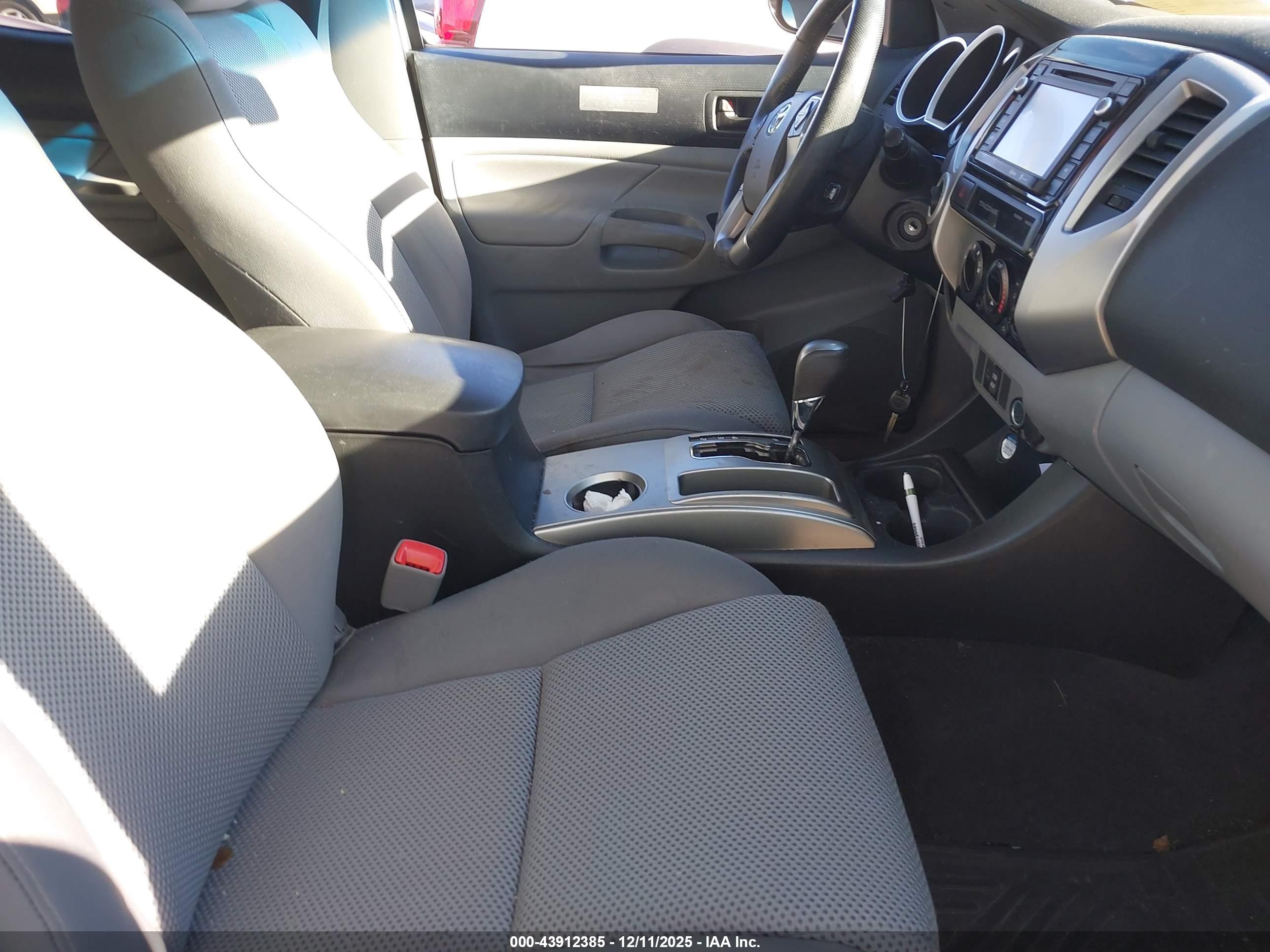 TOYOTA TACOMA image 5