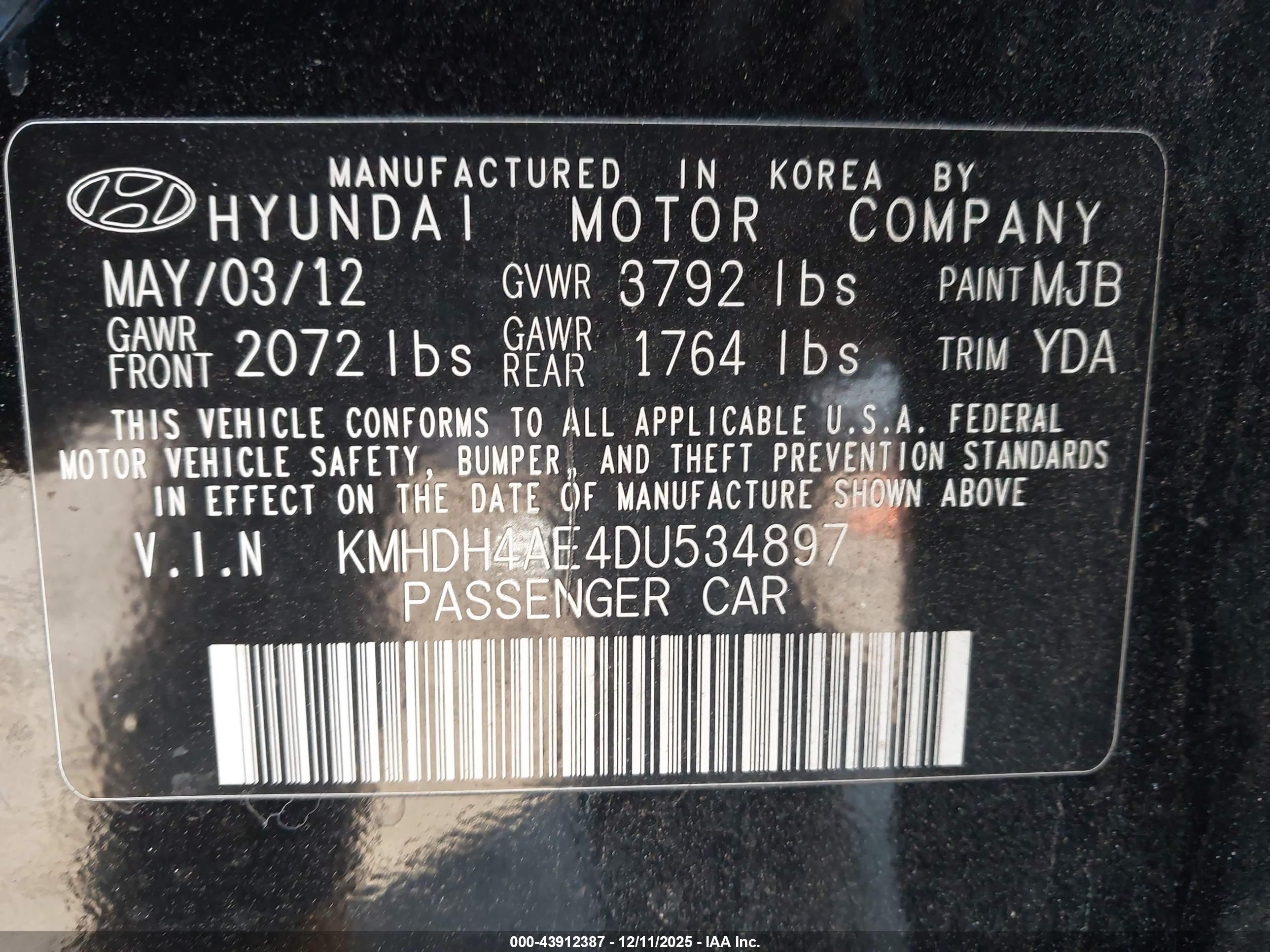 HYUNDAI ELANTRA image 9