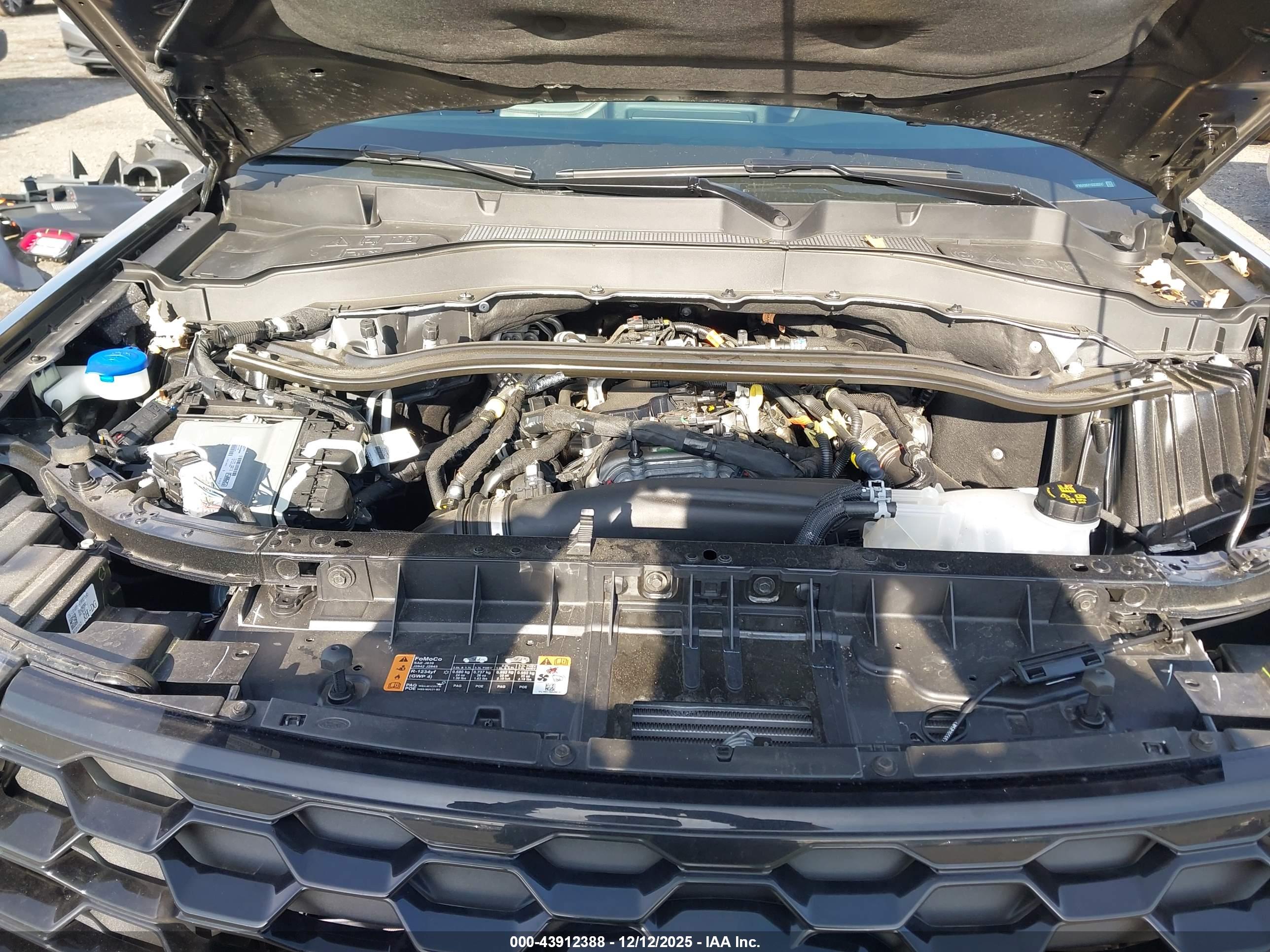 FORD EXPLORER image 10