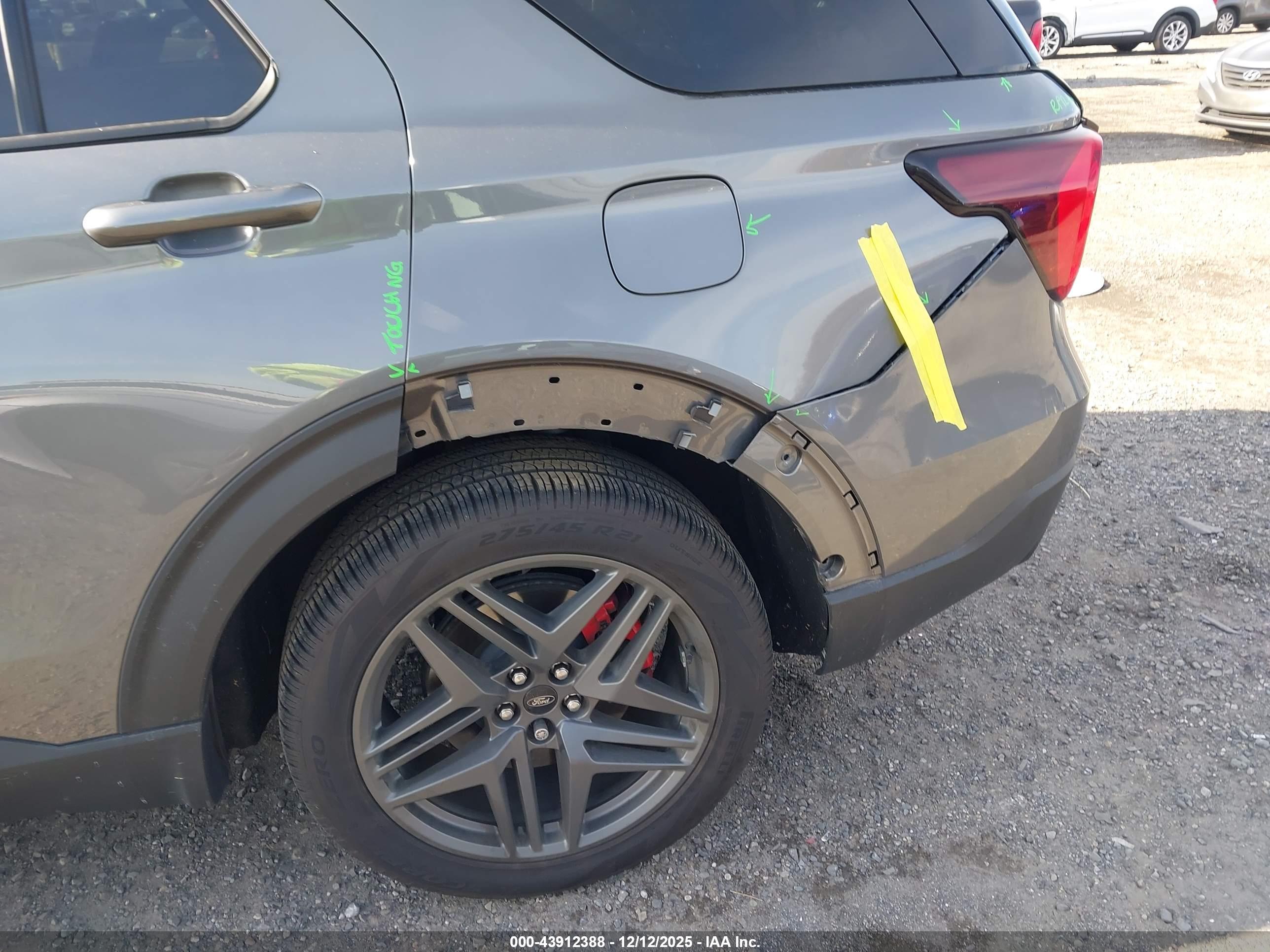 FORD EXPLORER image 6