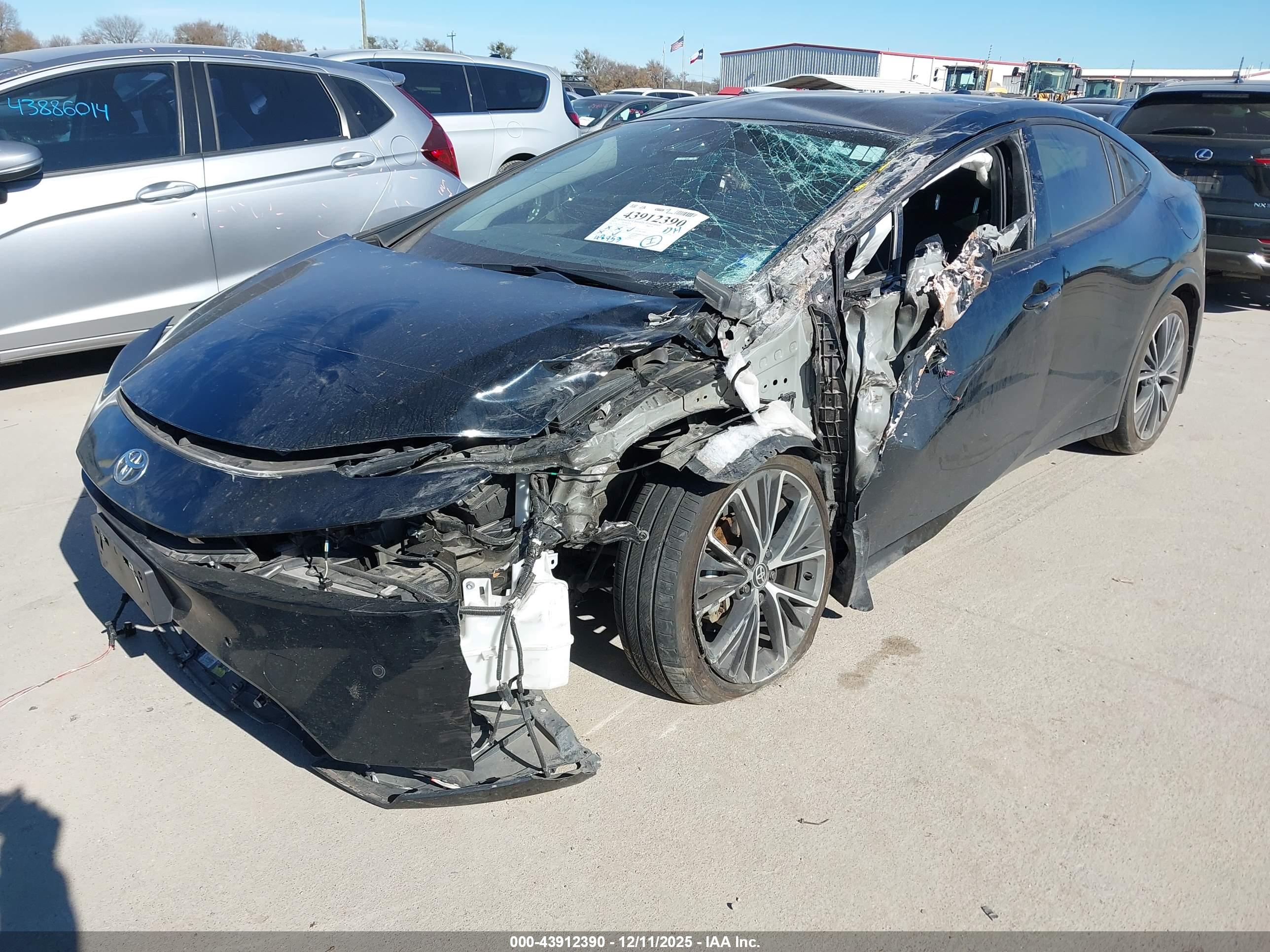 TOYOTA PRIUS image 2