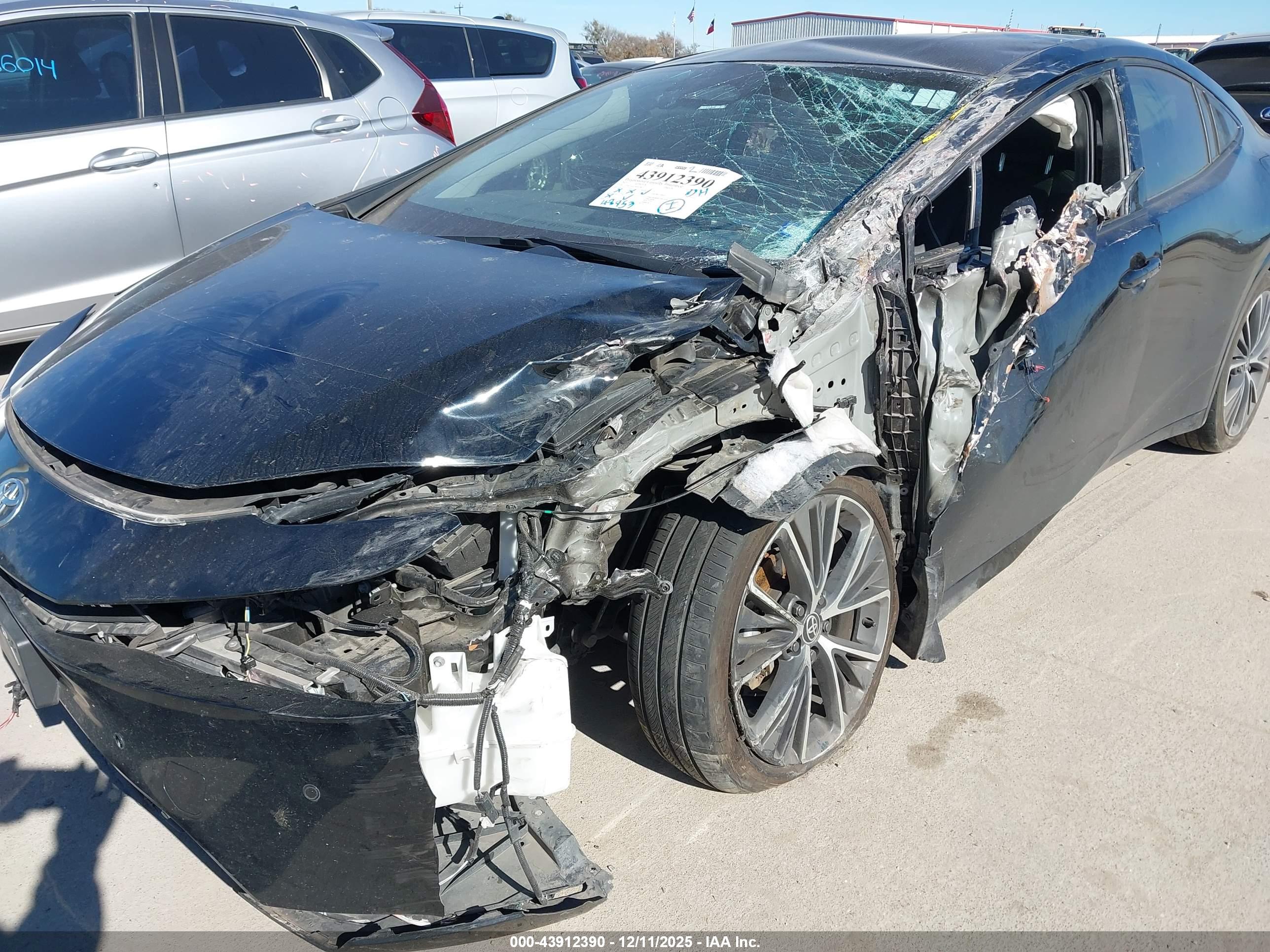 TOYOTA PRIUS image 6