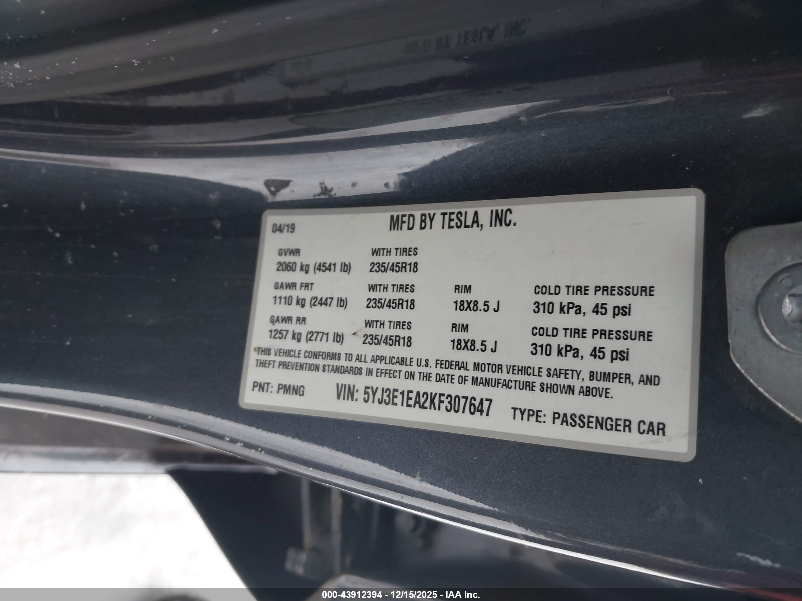 TESLA MODEL image 9