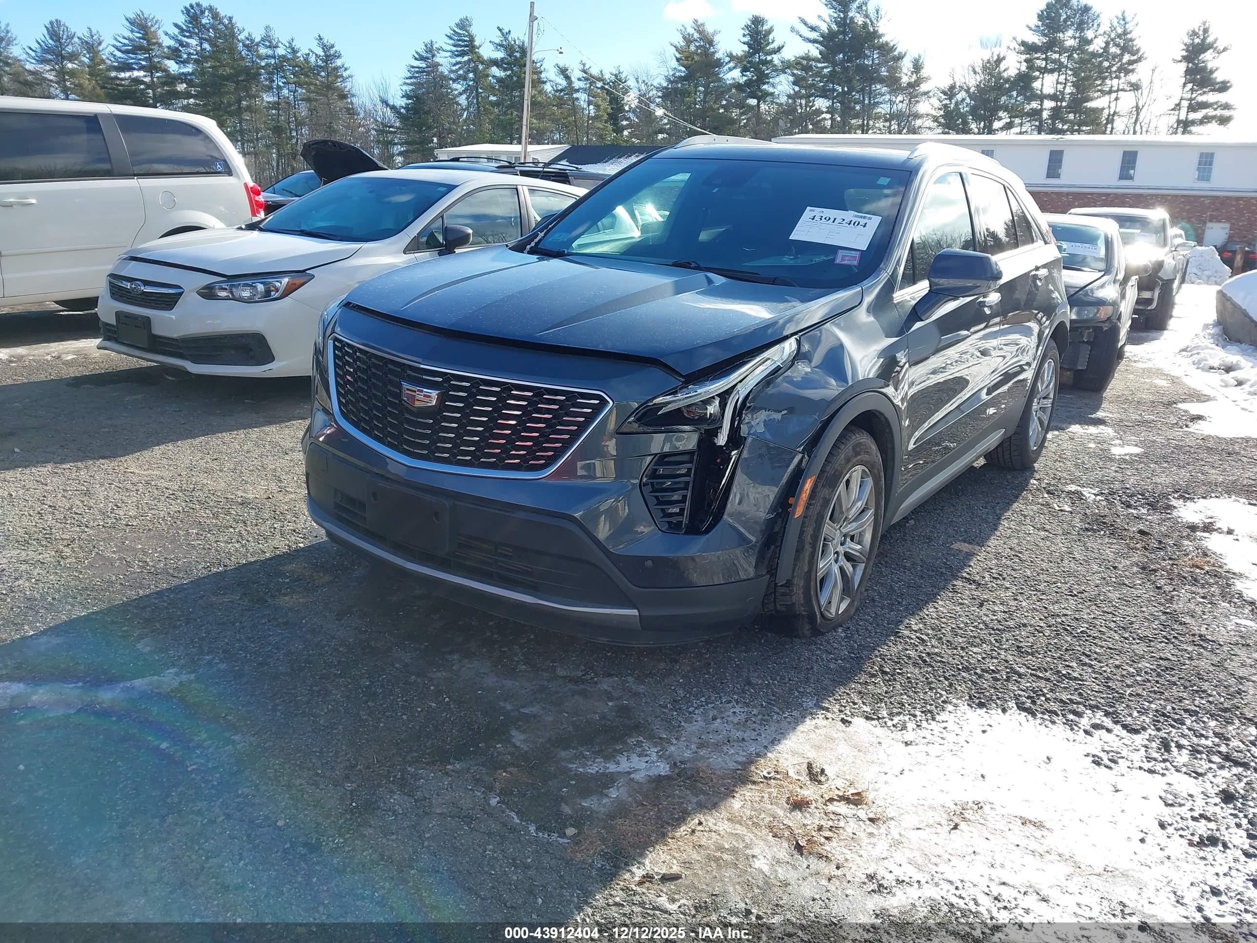 CADILLAC XT4 image 2