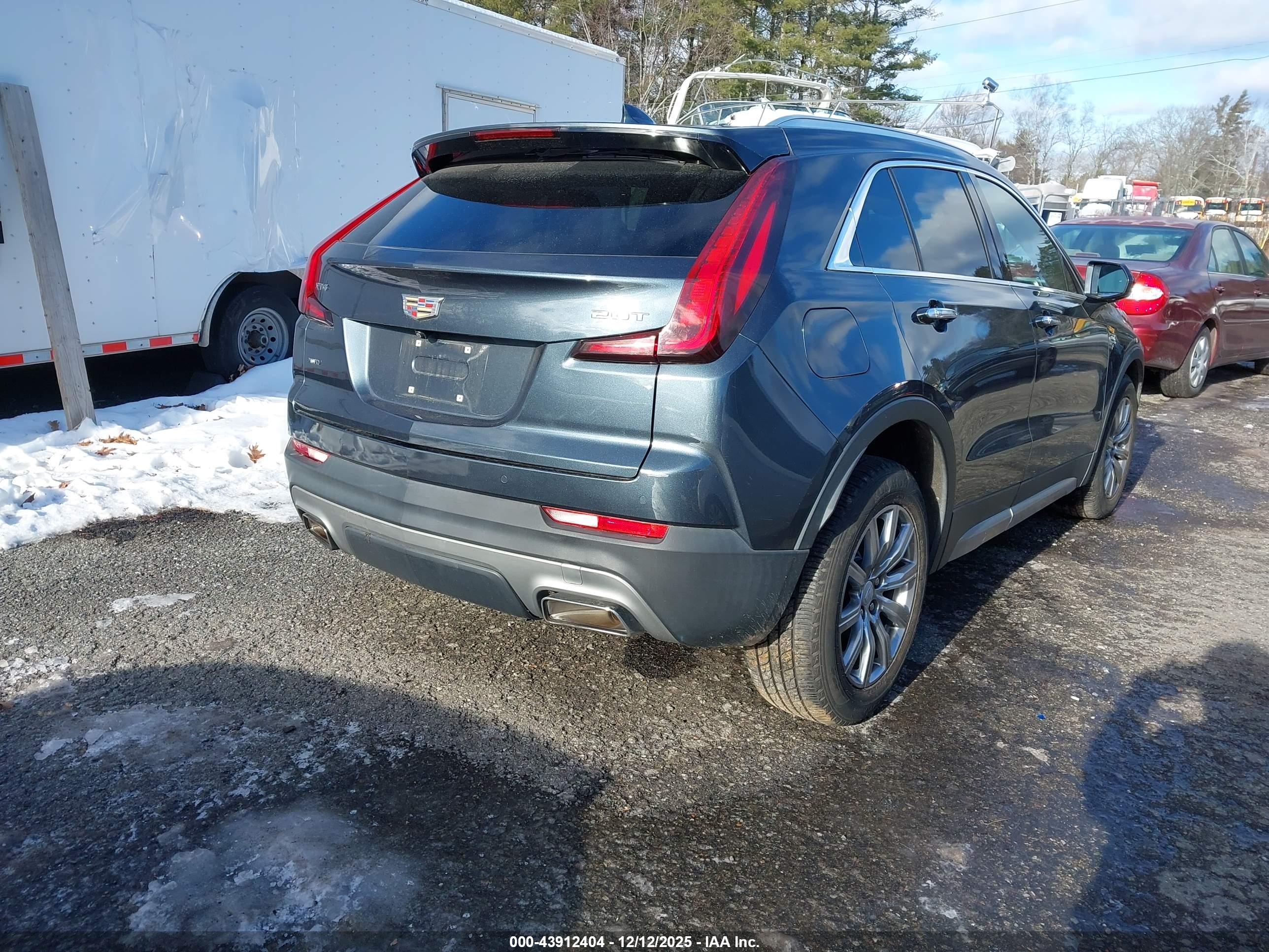 CADILLAC XT4 image 4
