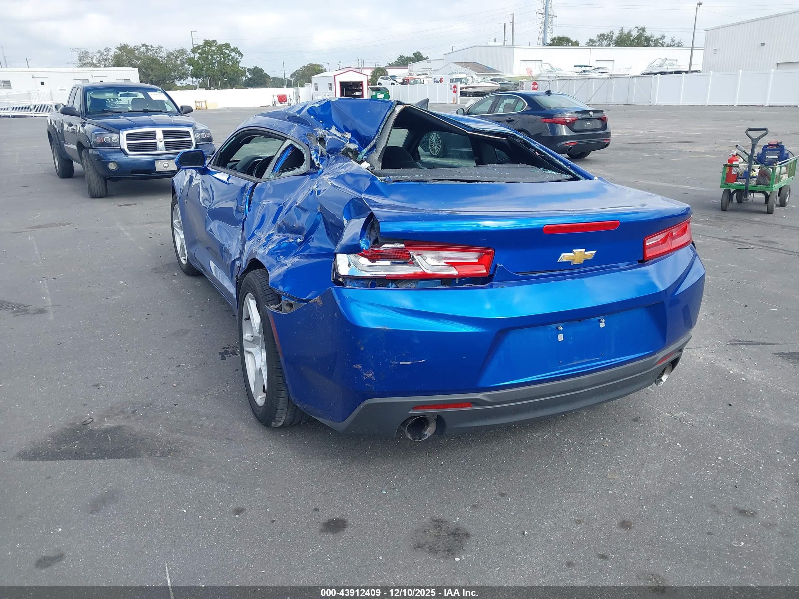 CHEVROLET CAMARO image 3