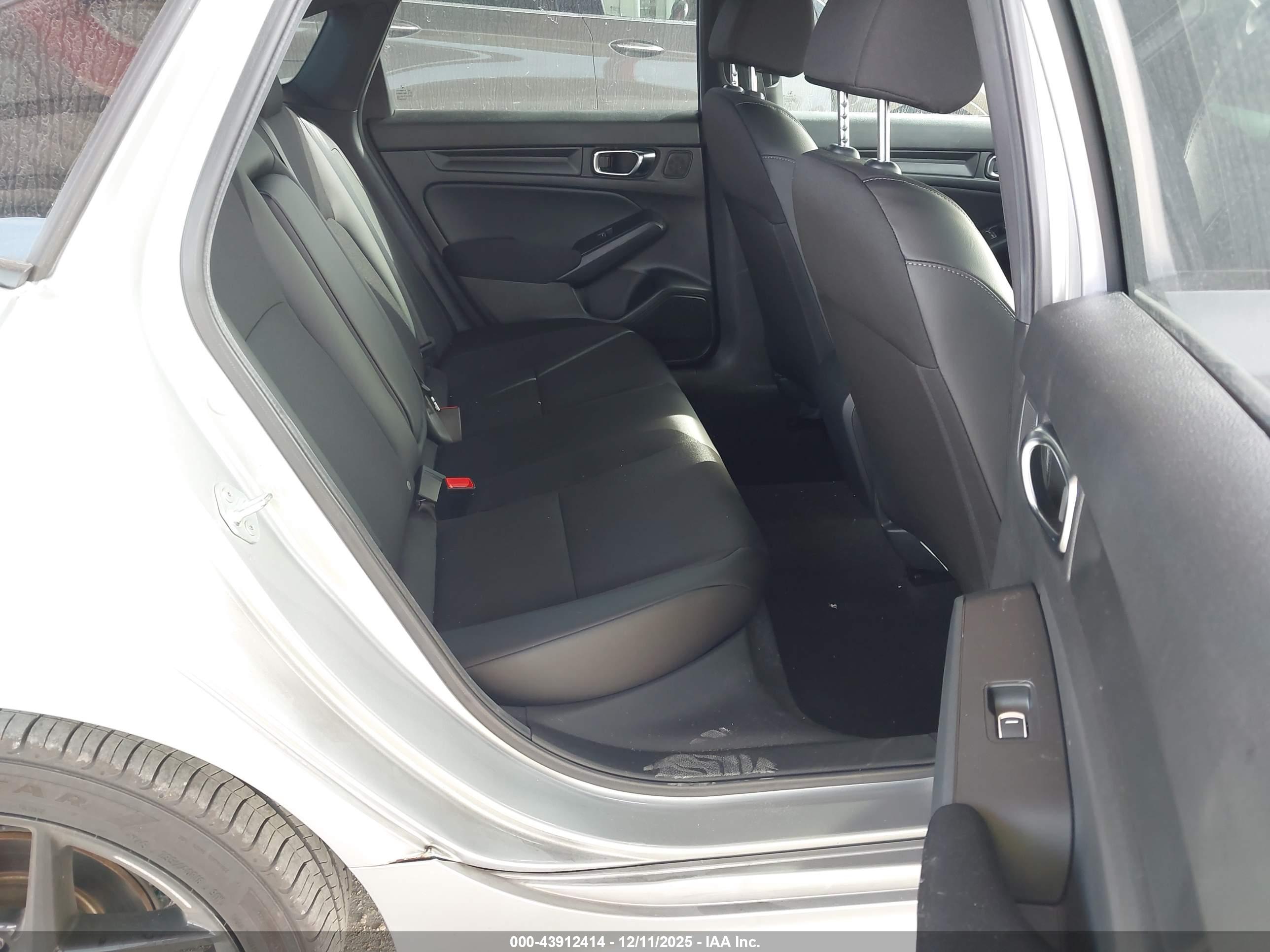 HONDA CIVIC image 8