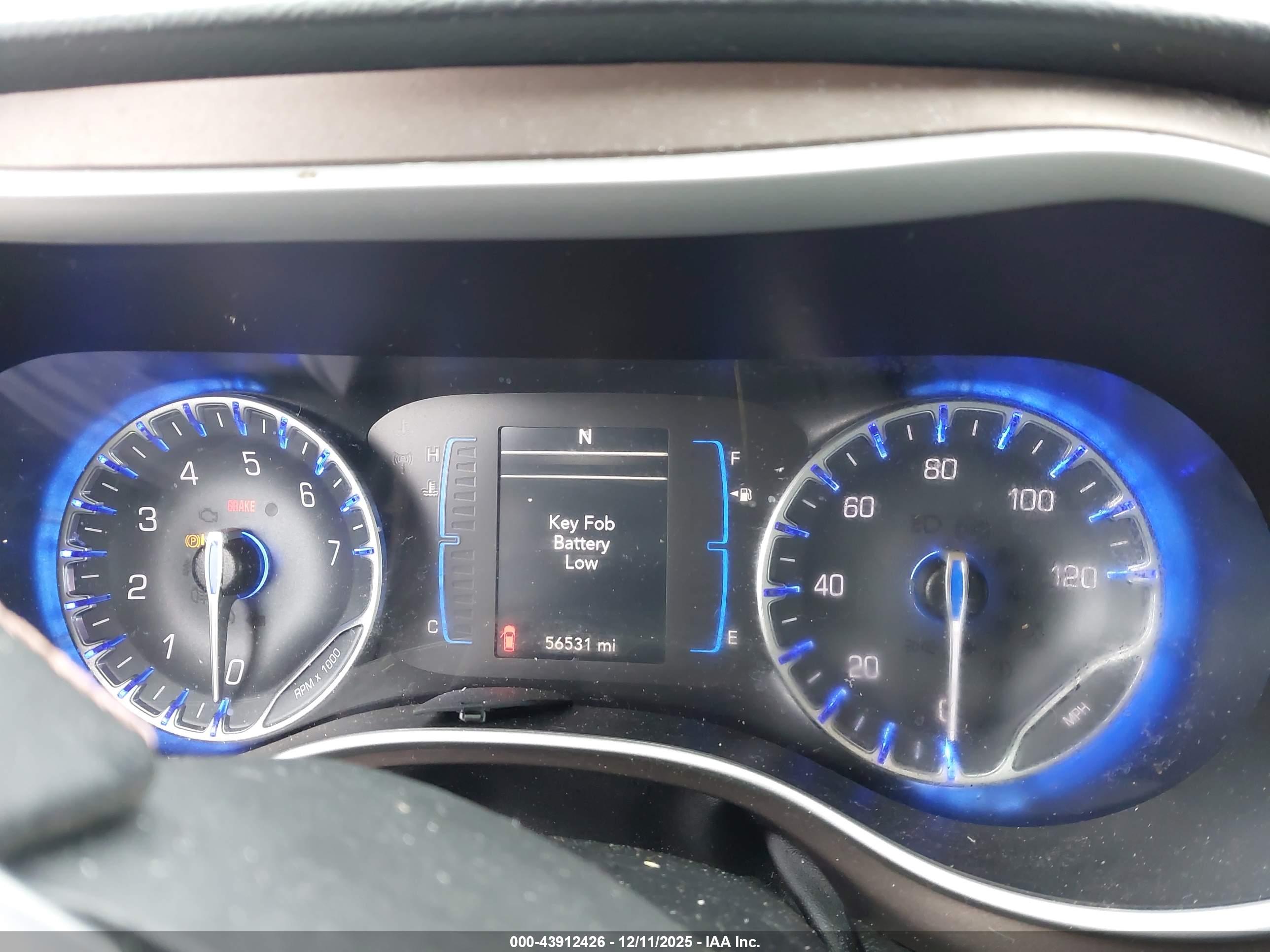 CHRYSLER PACIFICA image 7