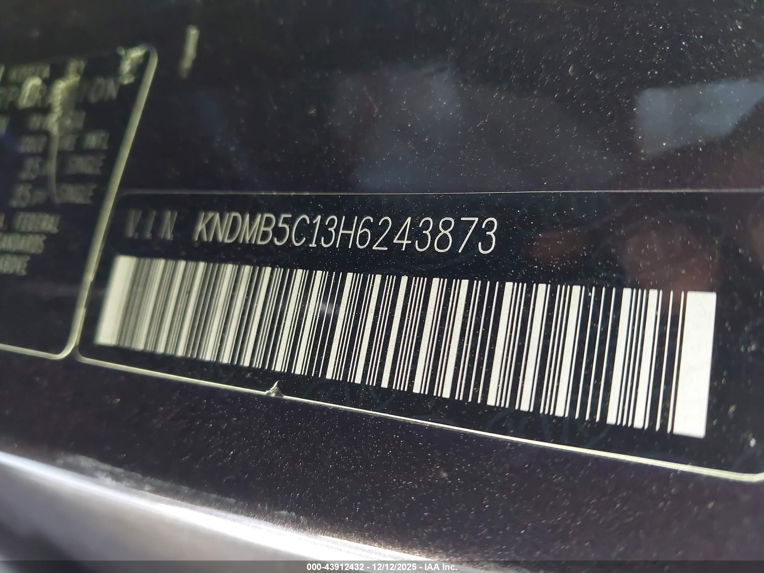 KIA SEDONA image 9