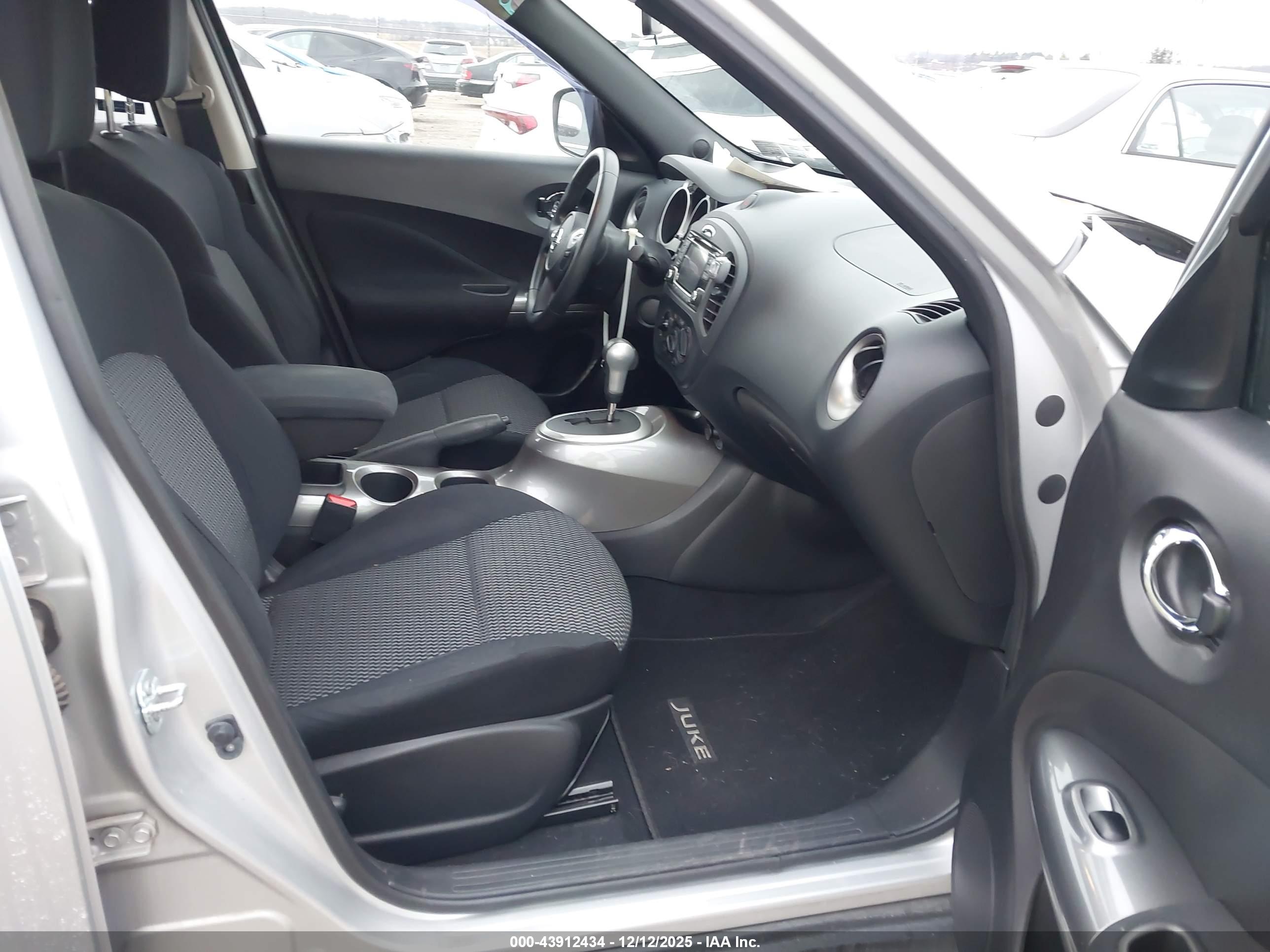 NISSAN JUKE image 5