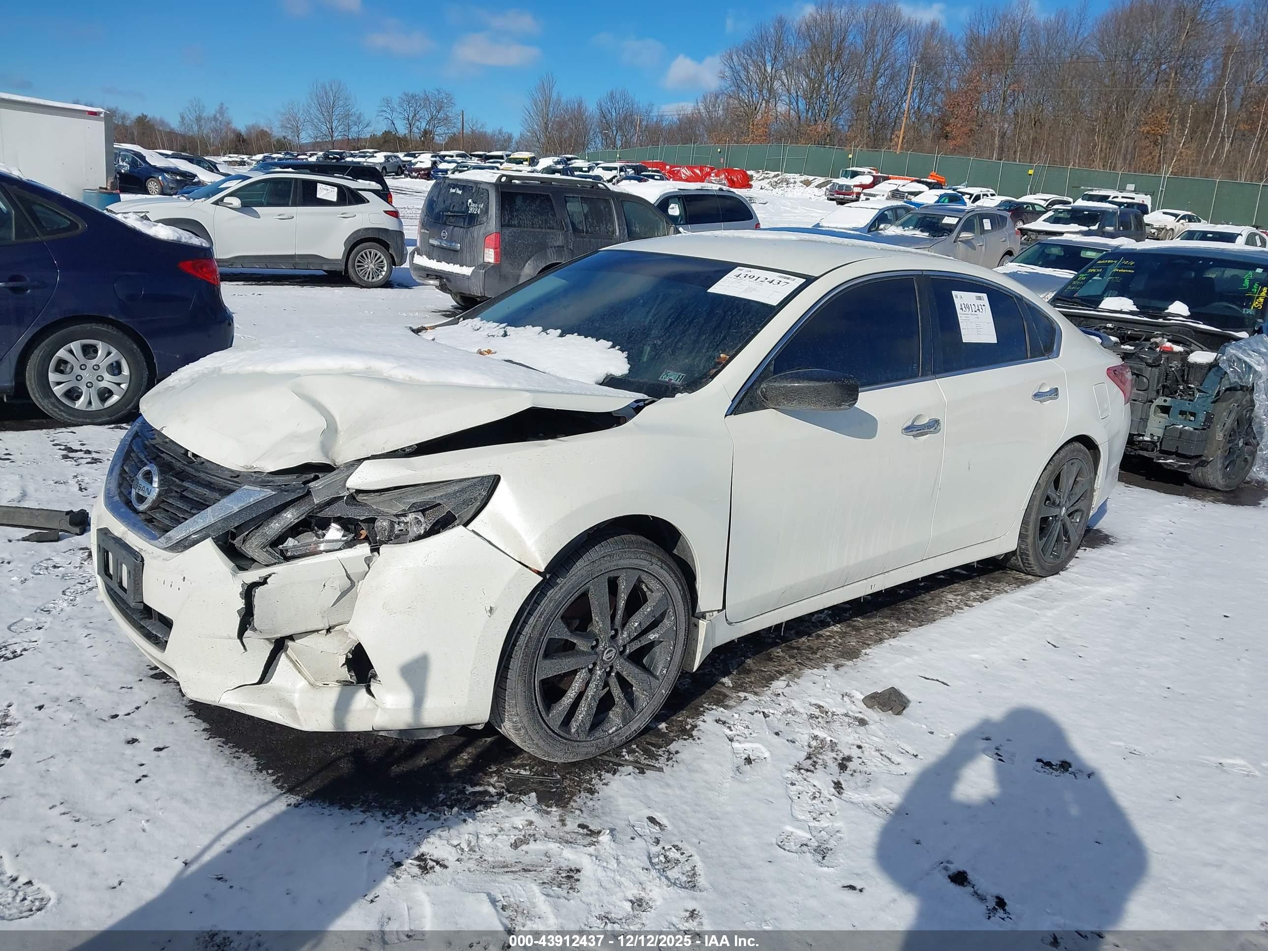 NISSAN ALTIMA image 2