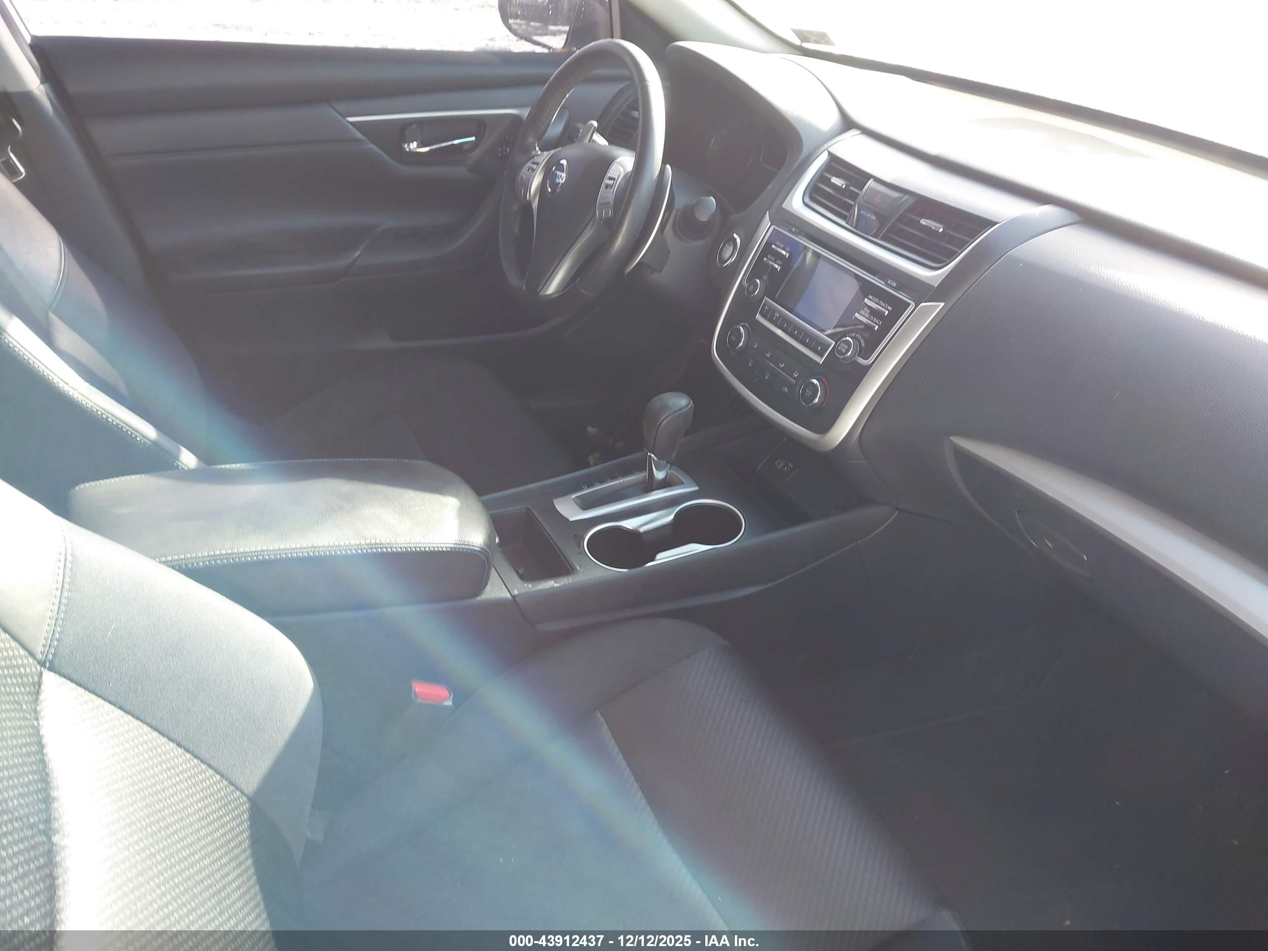 NISSAN ALTIMA image 5
