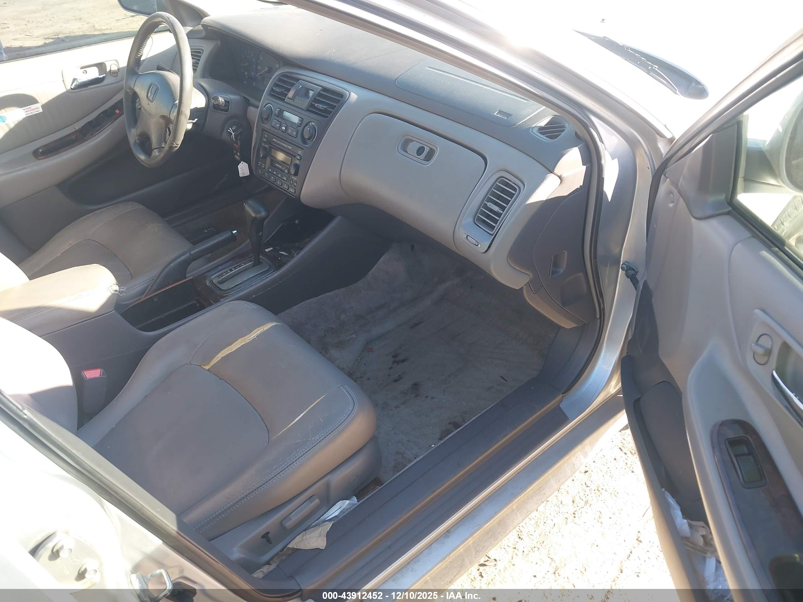 HONDA ACCORD image 5