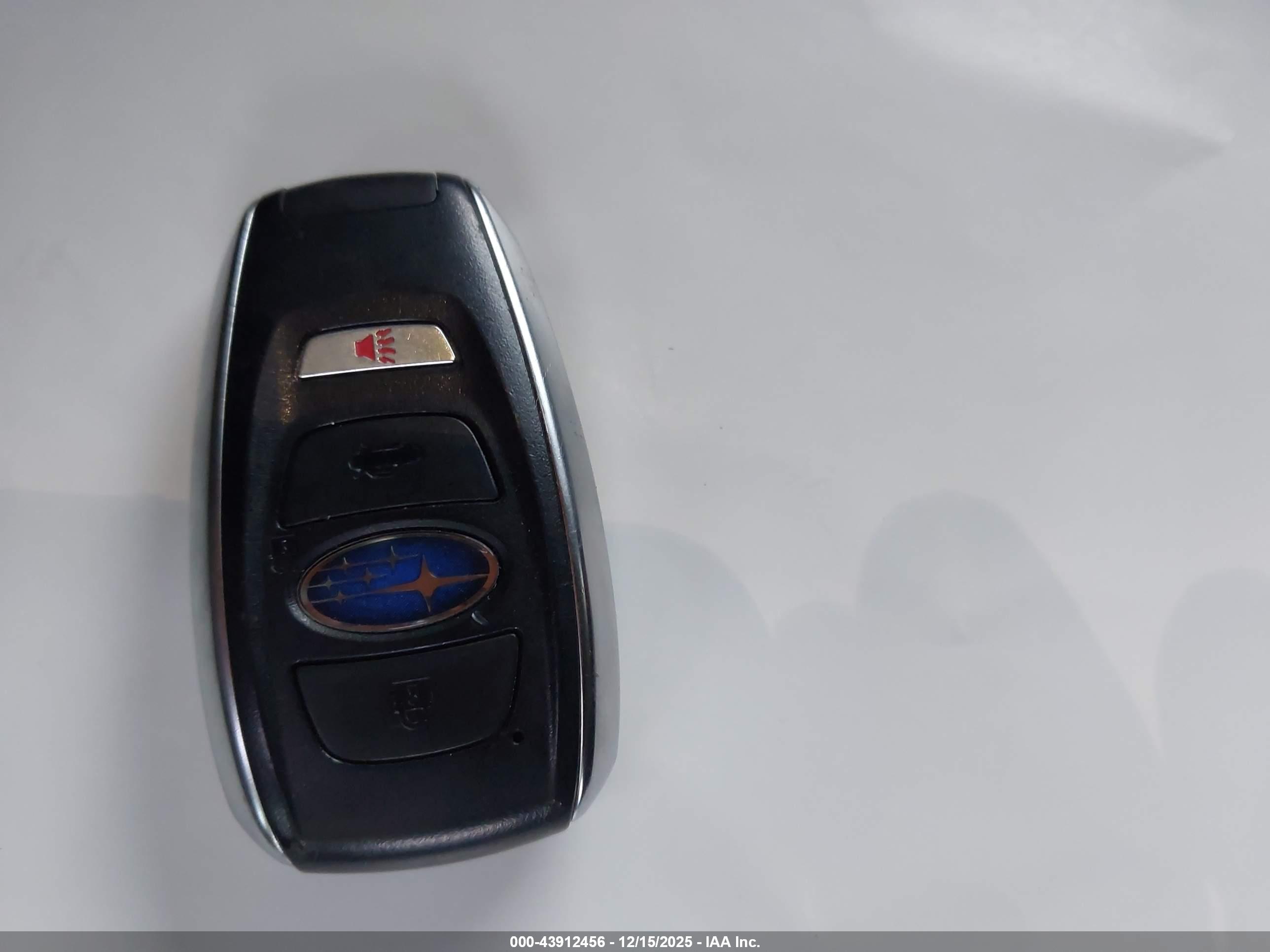 SUBARU OUTBACK image 11