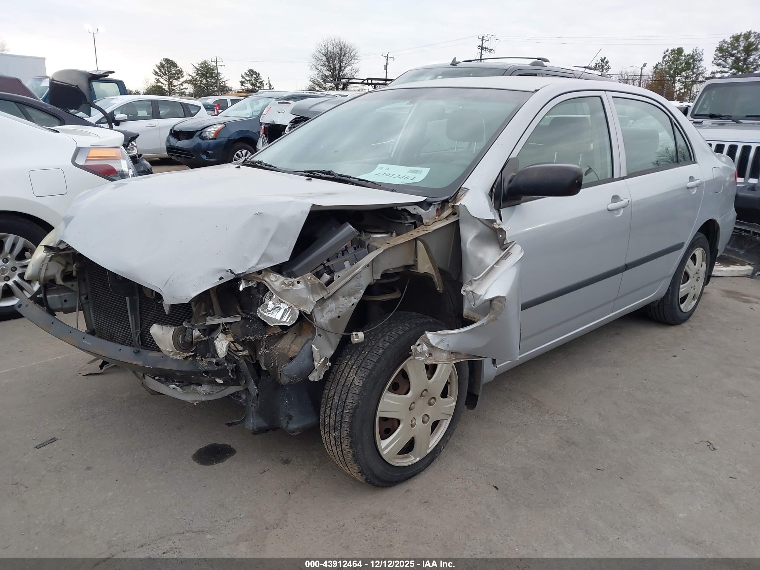 TOYOTA COROLLA image 2