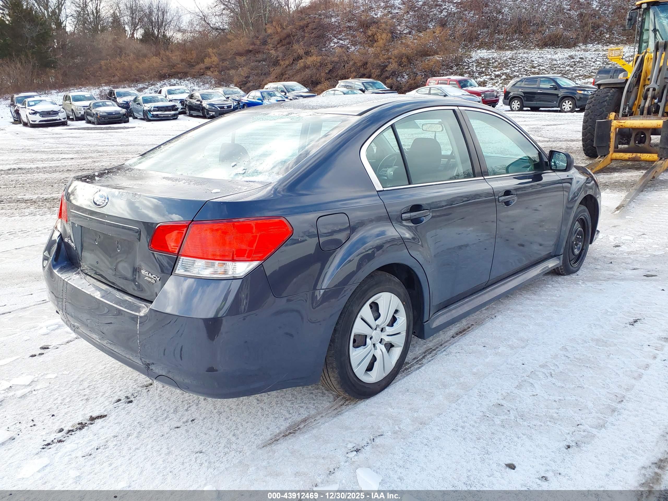 SUBARU LEGACY image 4