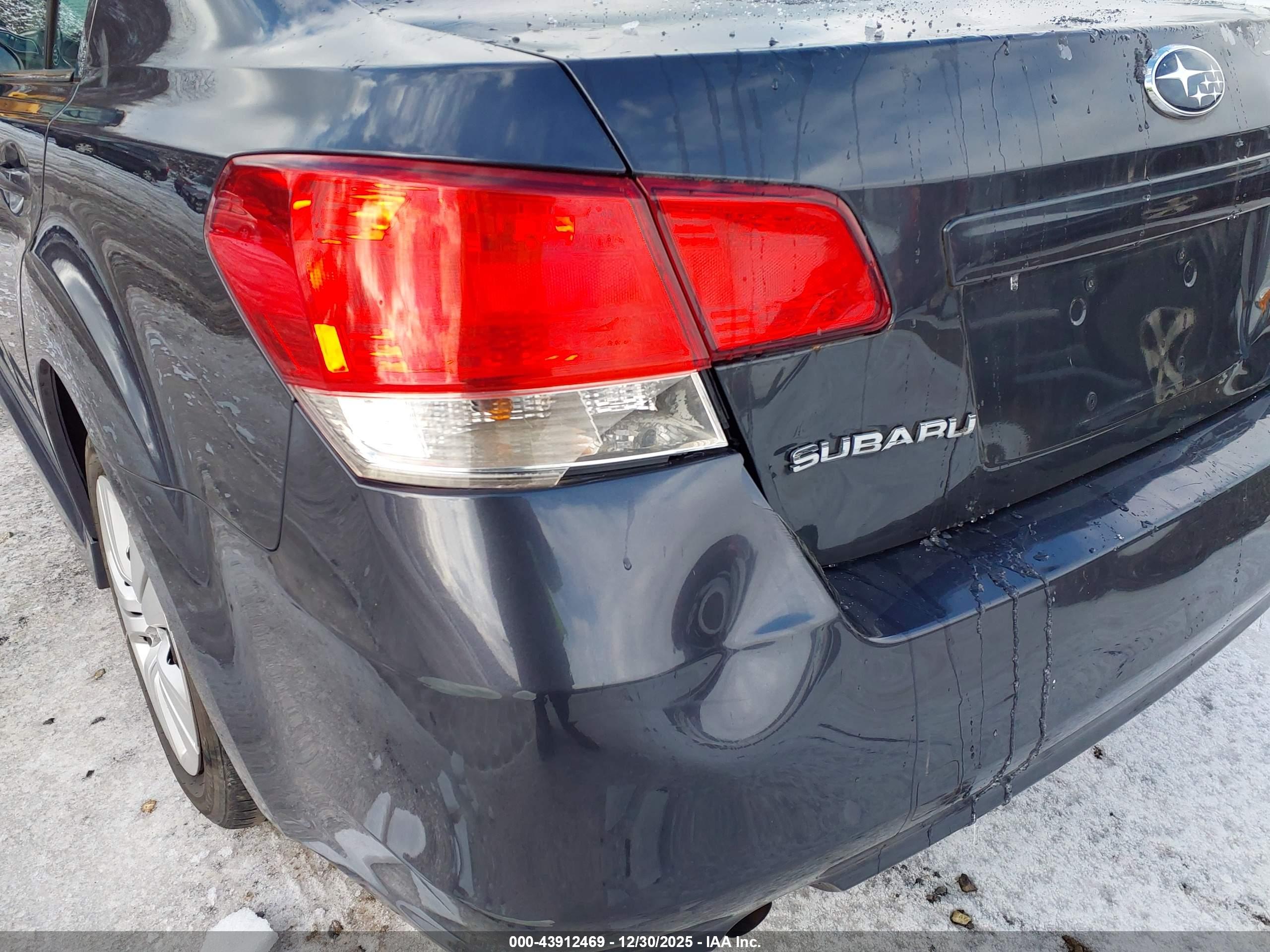 SUBARU LEGACY image 6