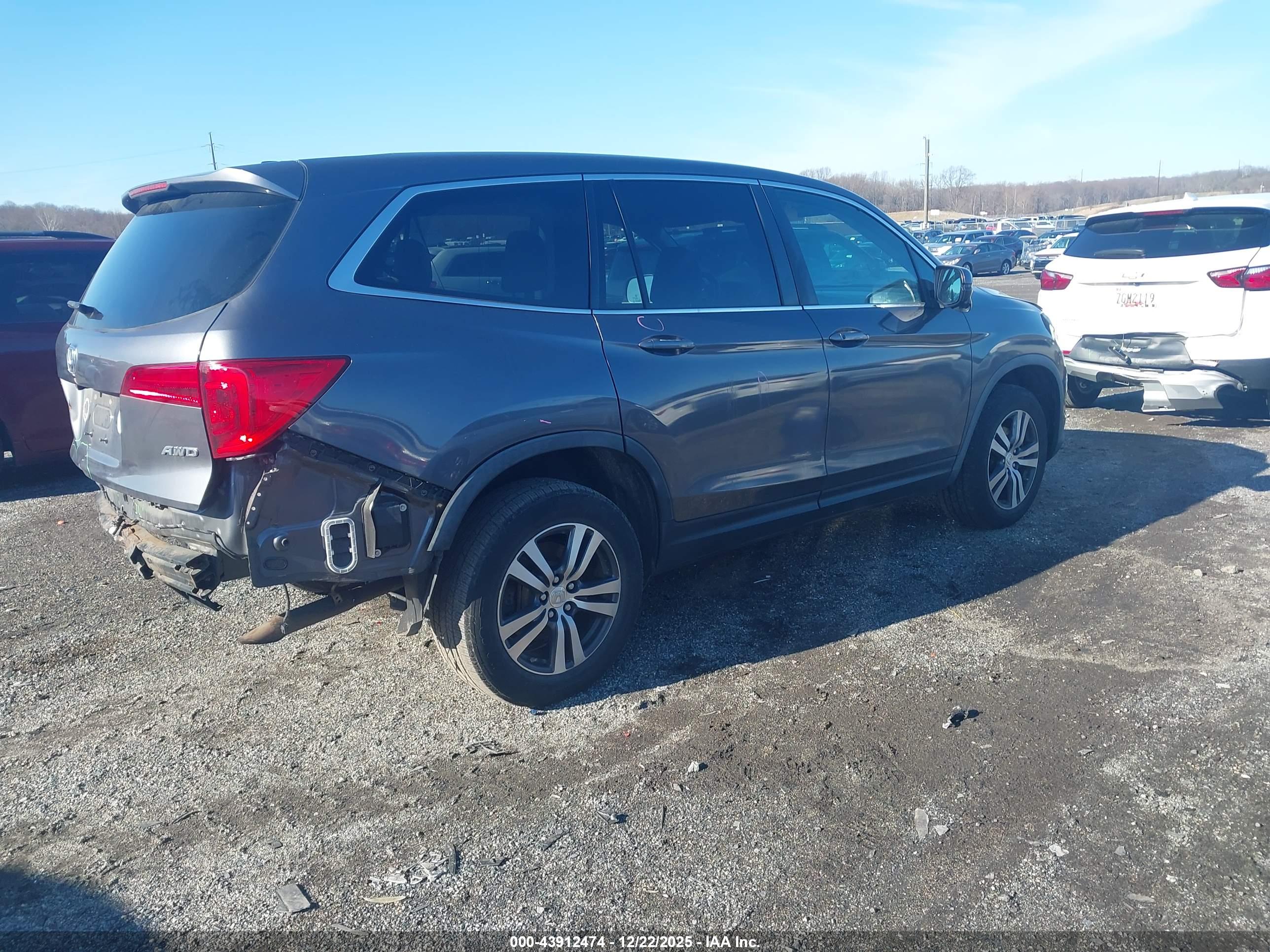 HONDA PILOT image 4