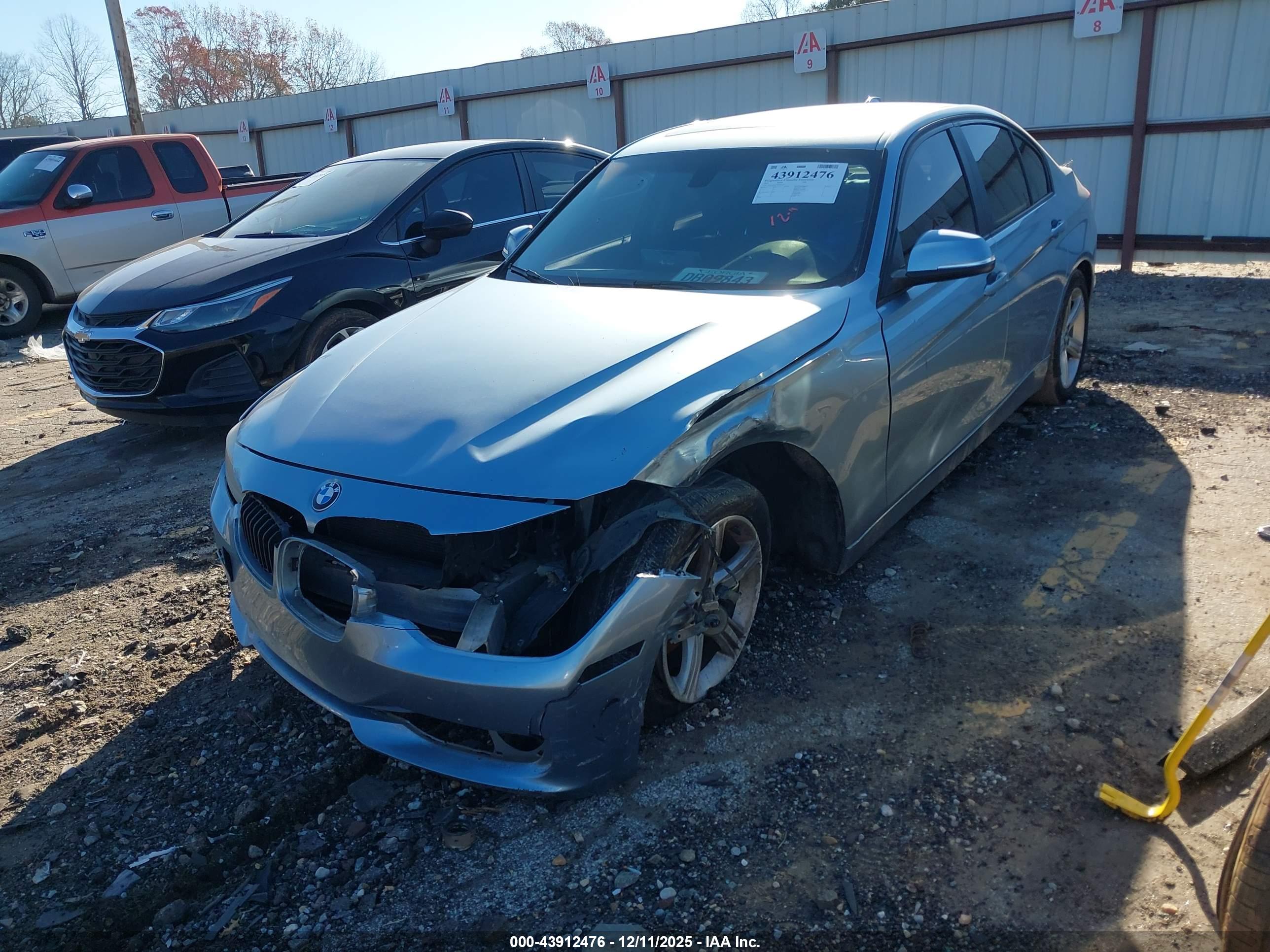 BMW 320I image 6