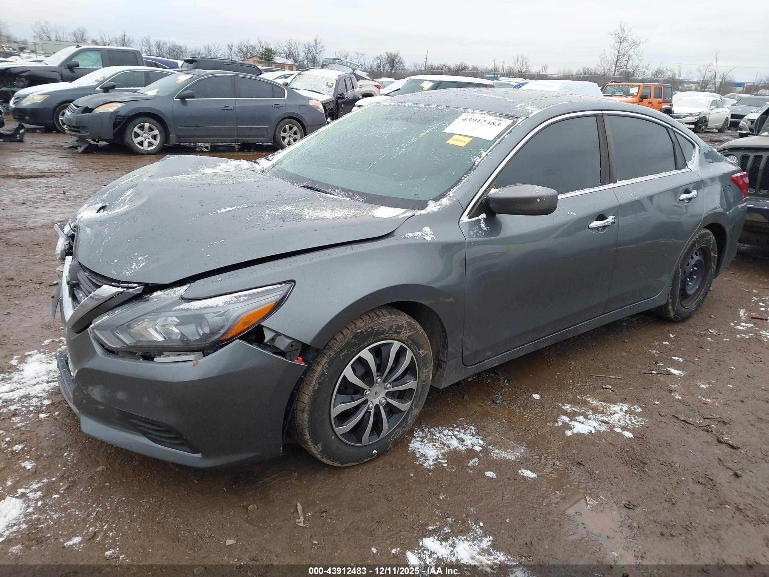 NISSAN ALTIMA image 2
