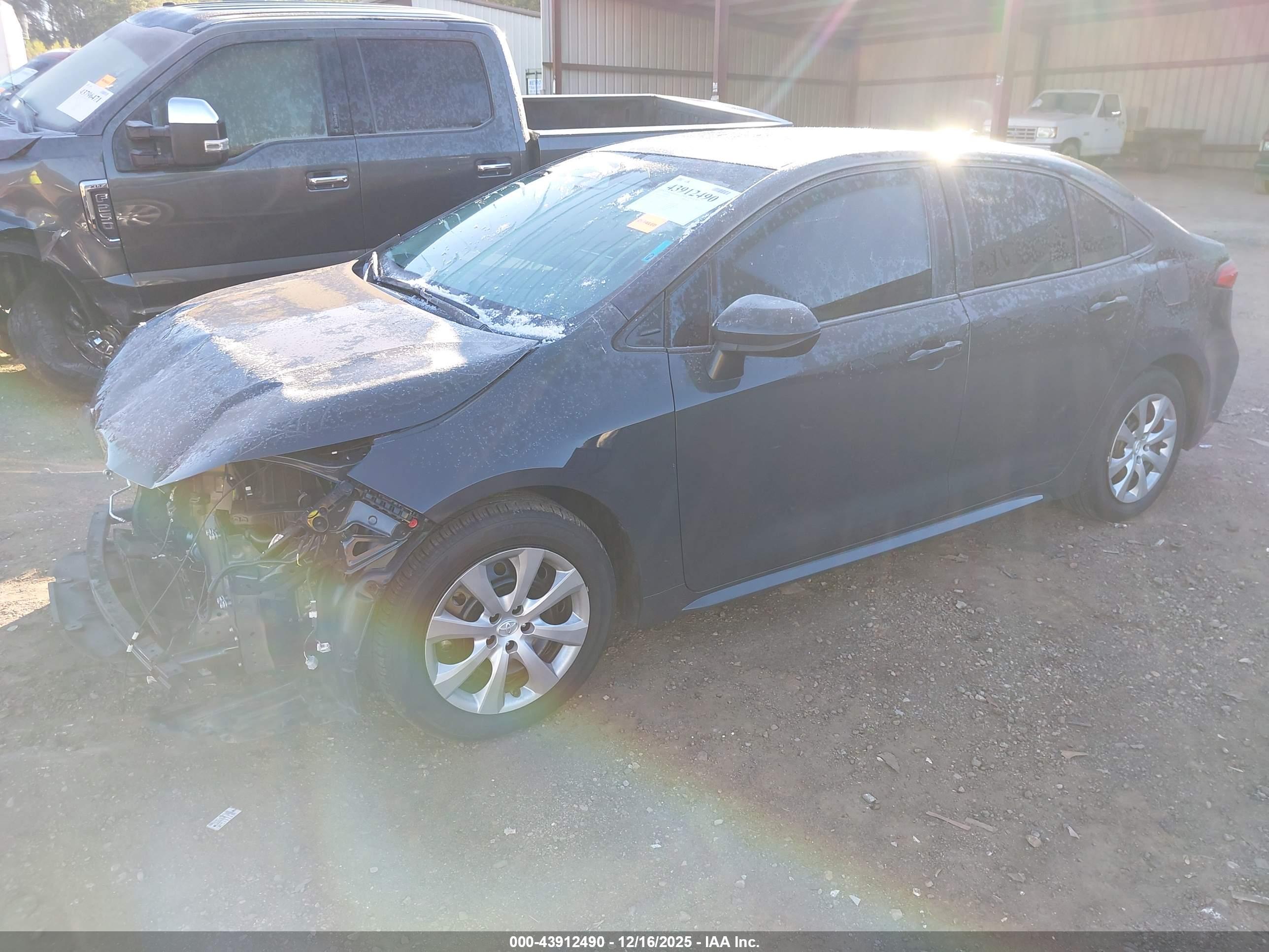 TOYOTA COROLLA image 2