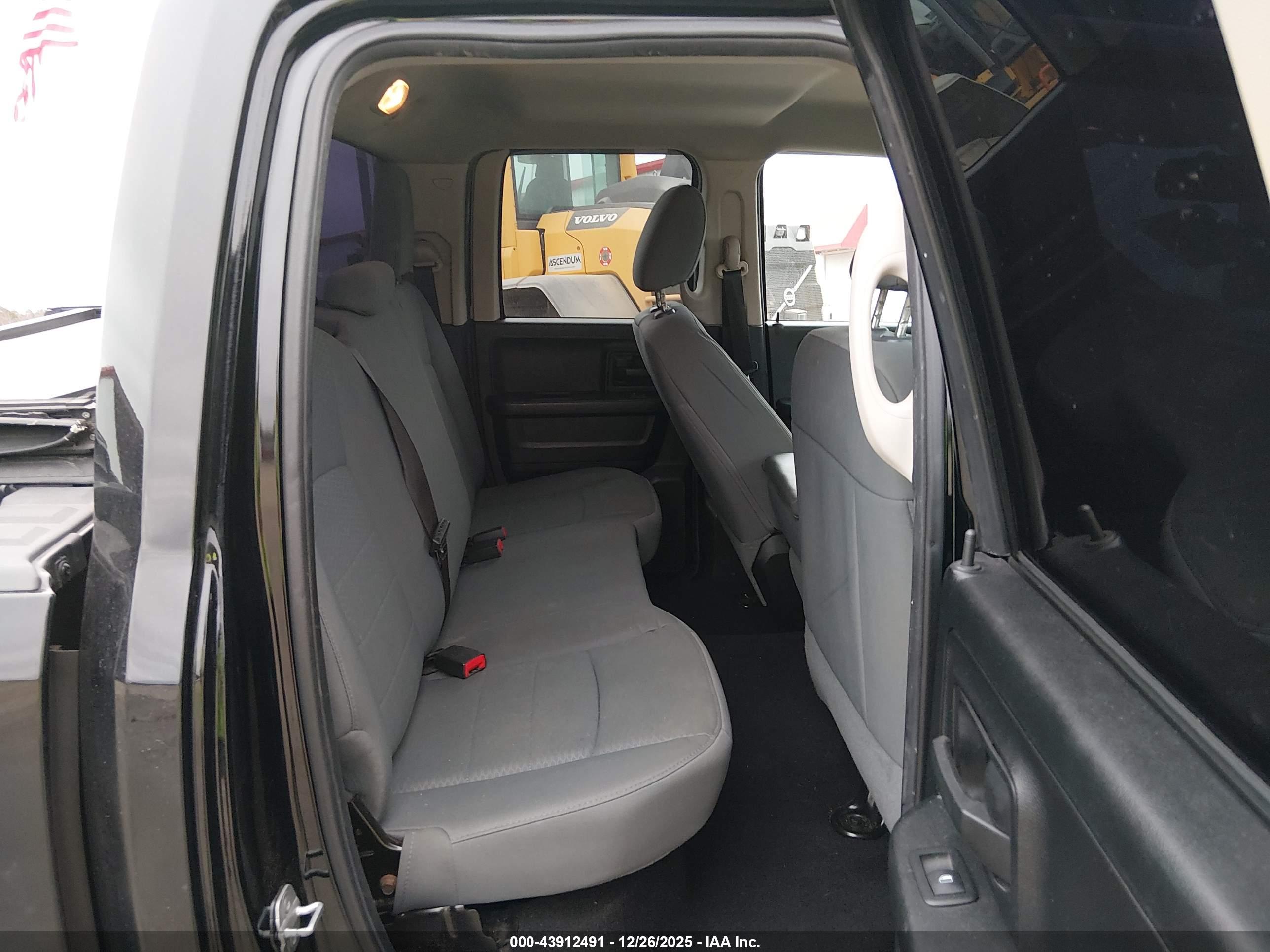 RAM 1500 image 8