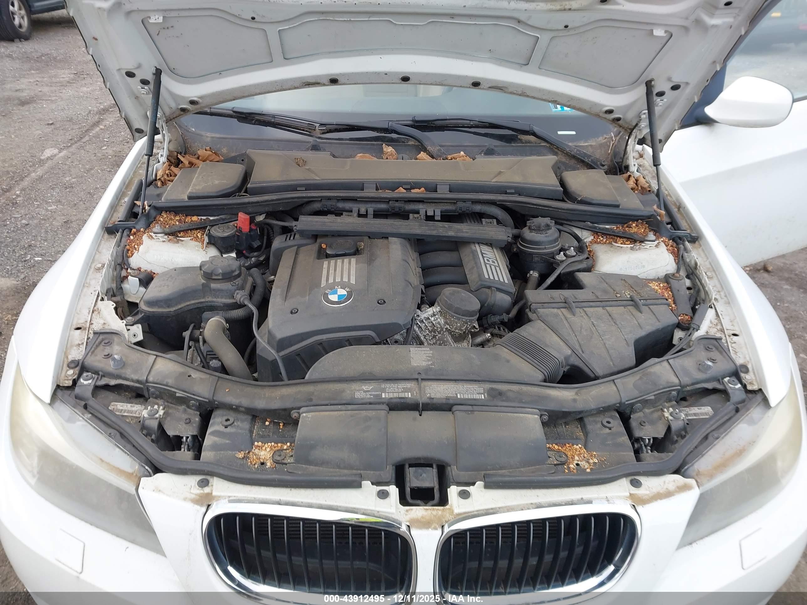BMW 328I image 10