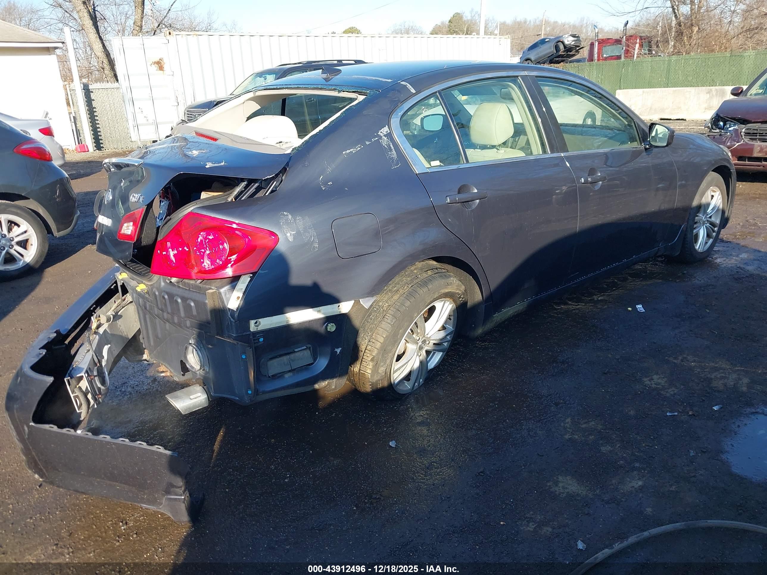 INFINITI G37X image 4