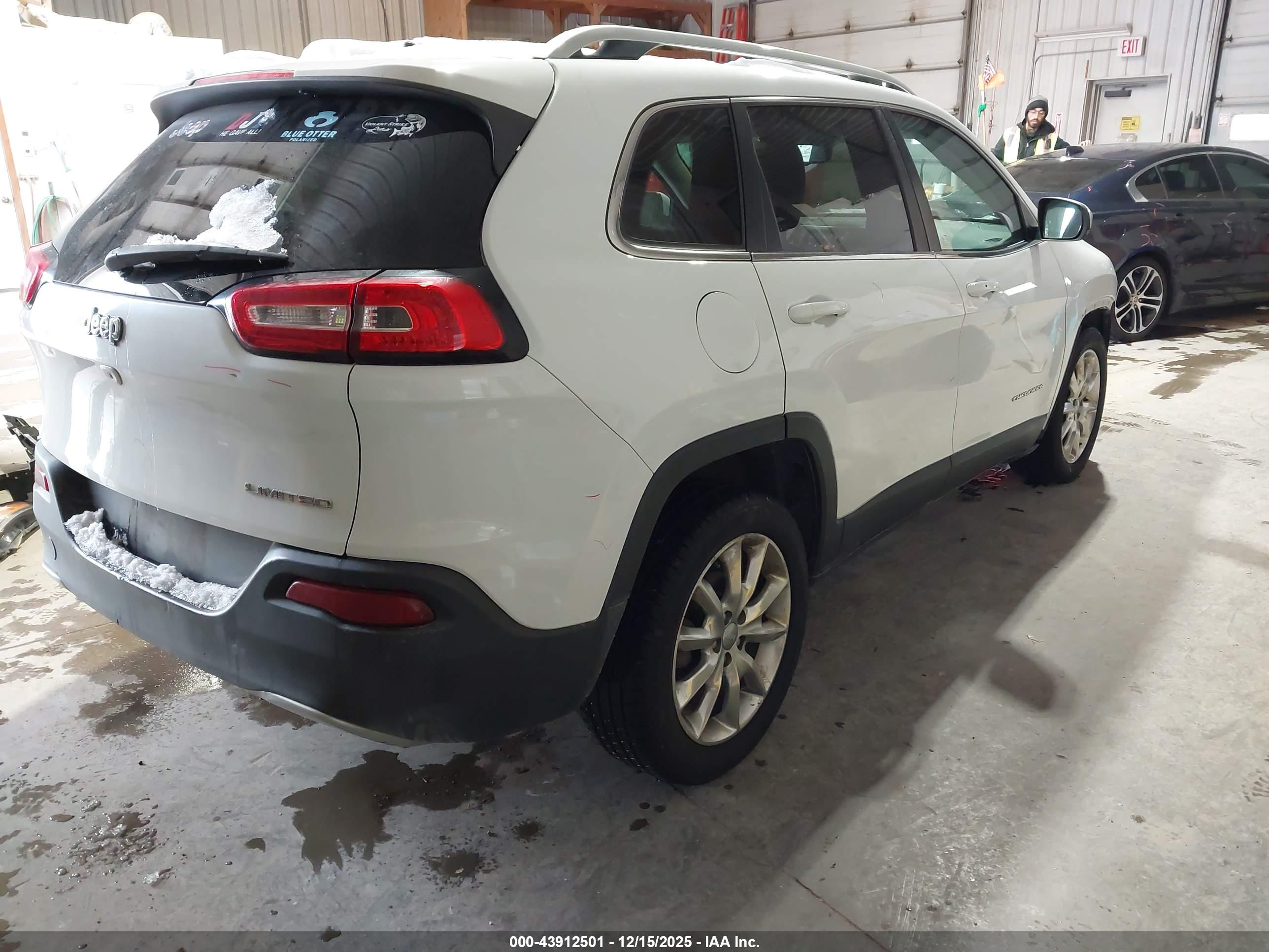 JEEP CHEROKEE image 4