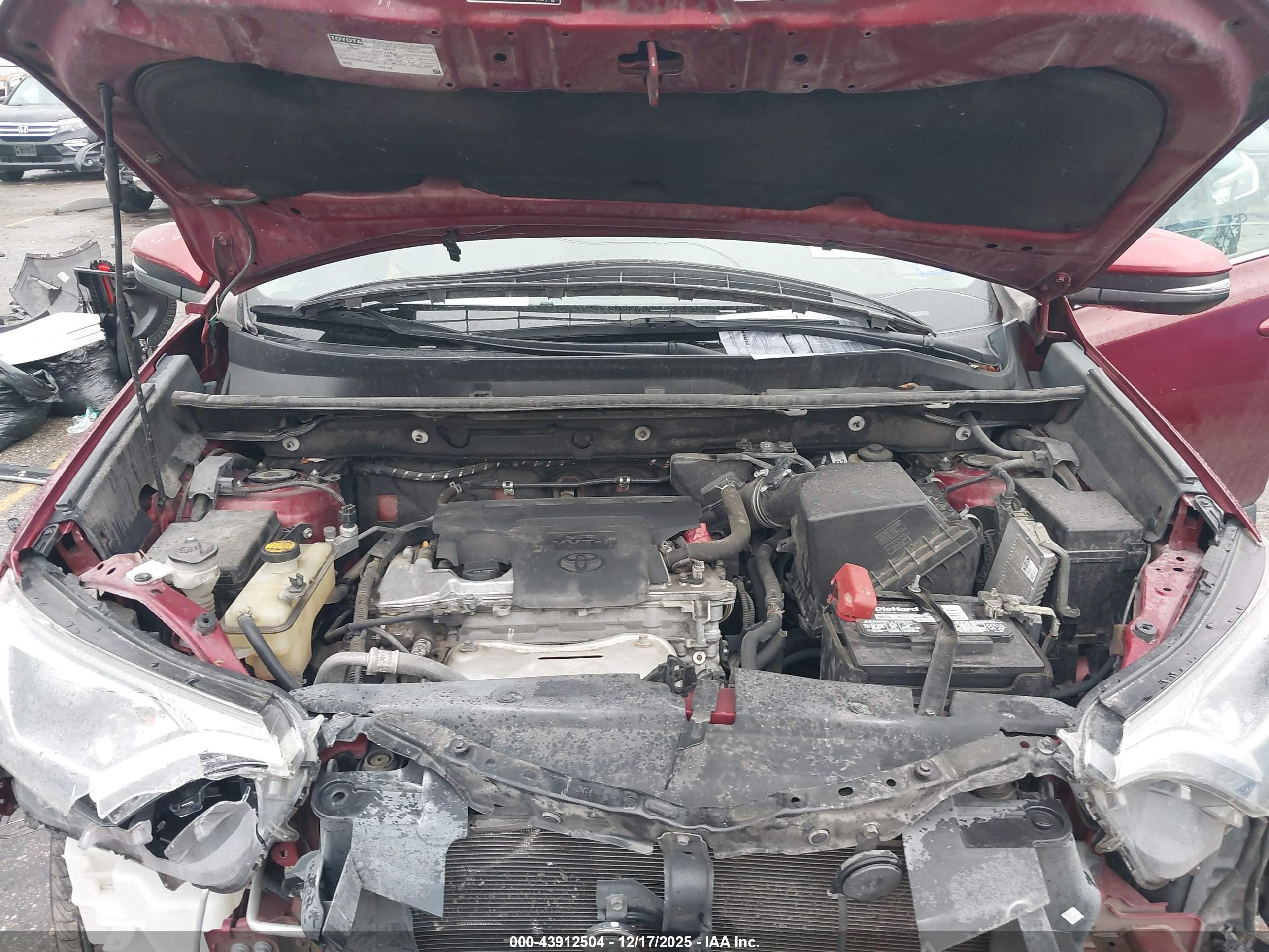 TOYOTA RAV4 image 10