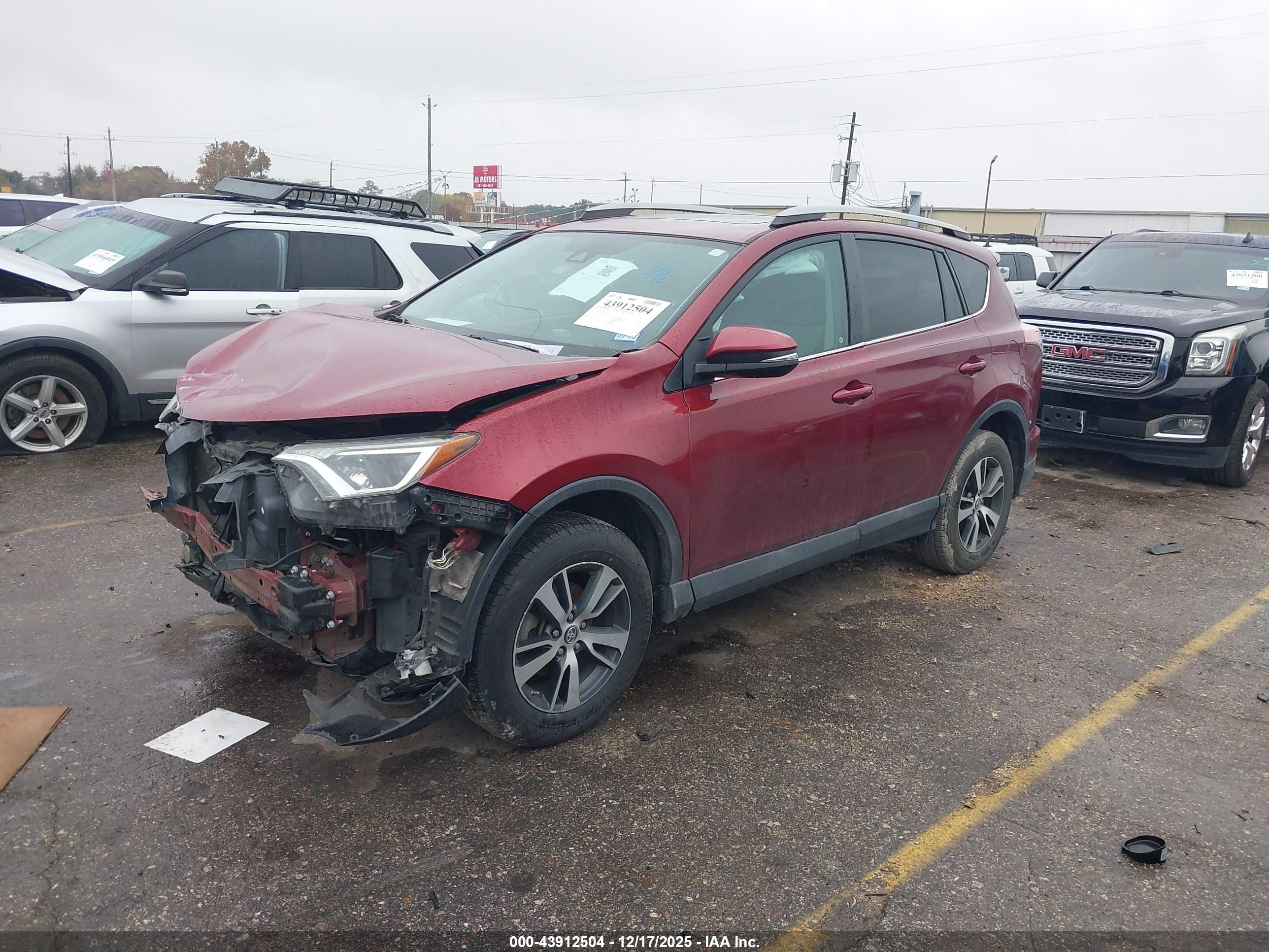 TOYOTA RAV4 image 2