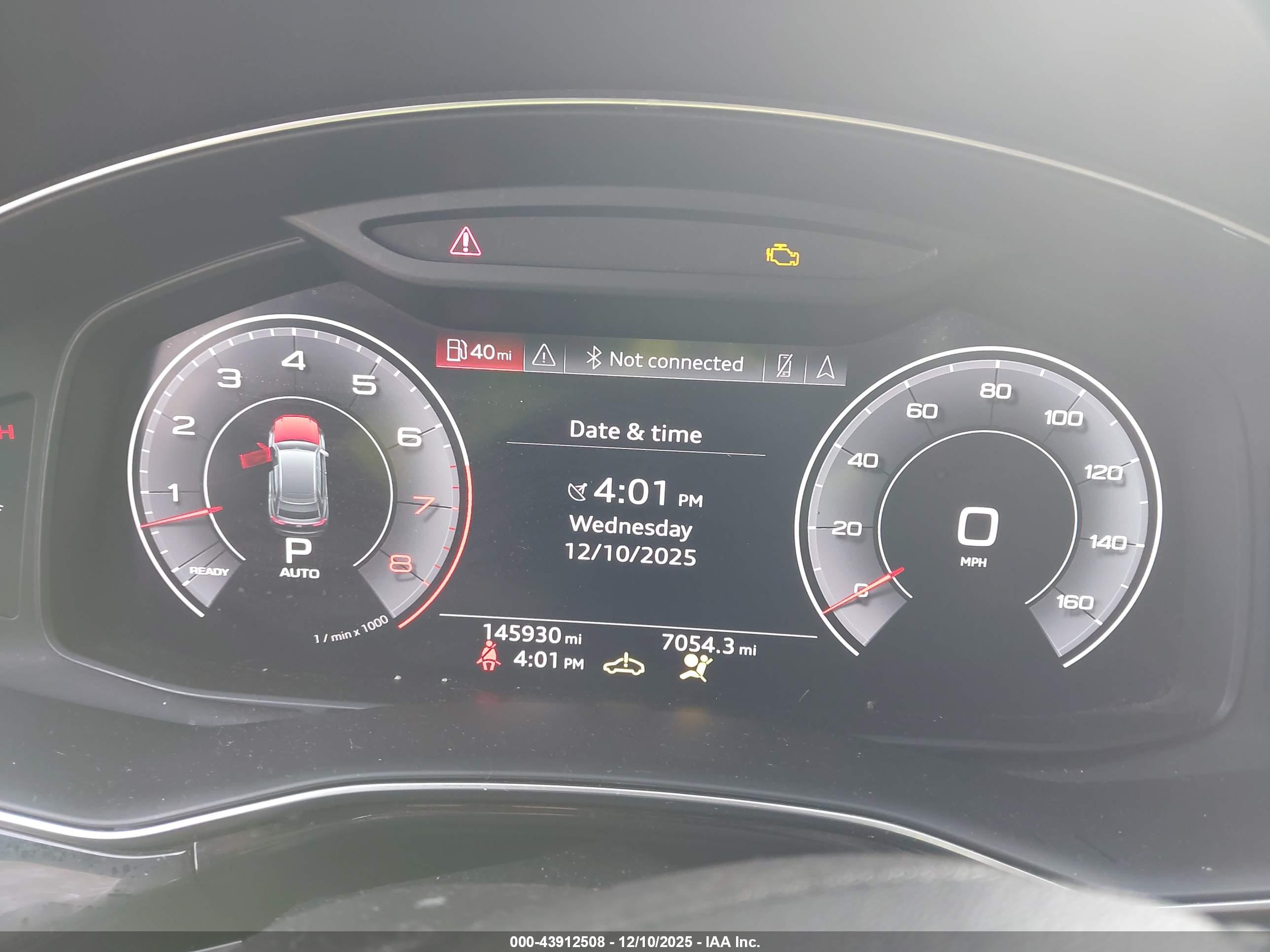 AUDI Q8 image 7