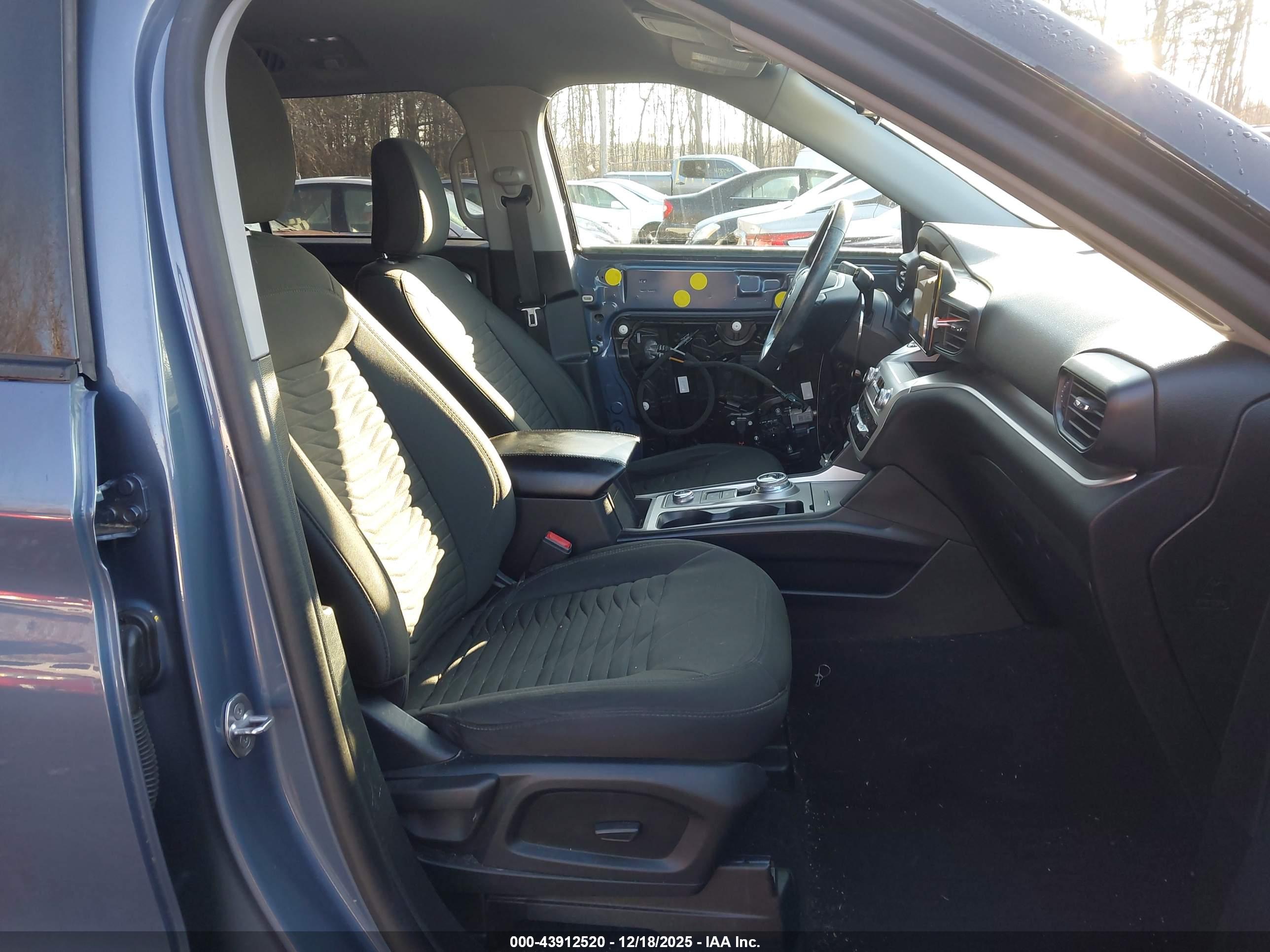FORD EXPLORER image 5