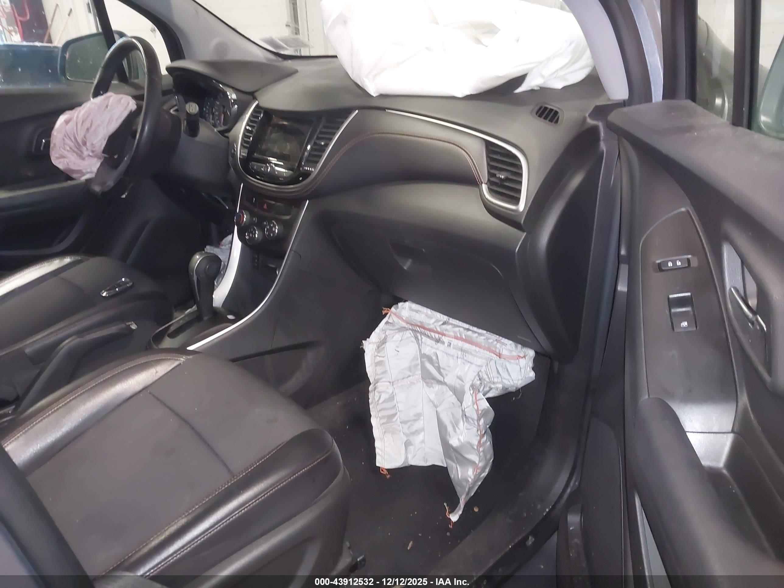 CHEVROLET TRAX image 5