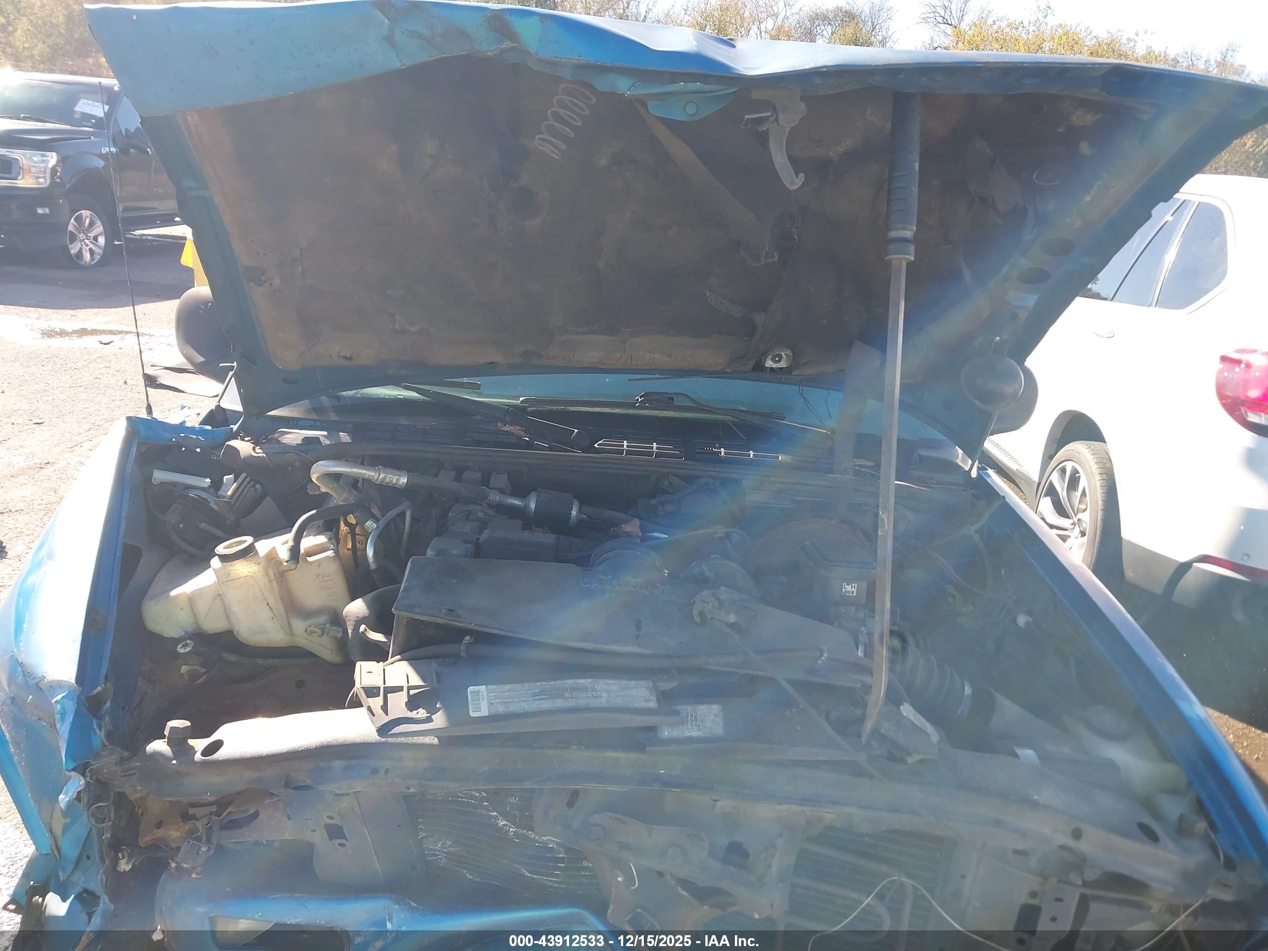 CHEVROLET S image 10