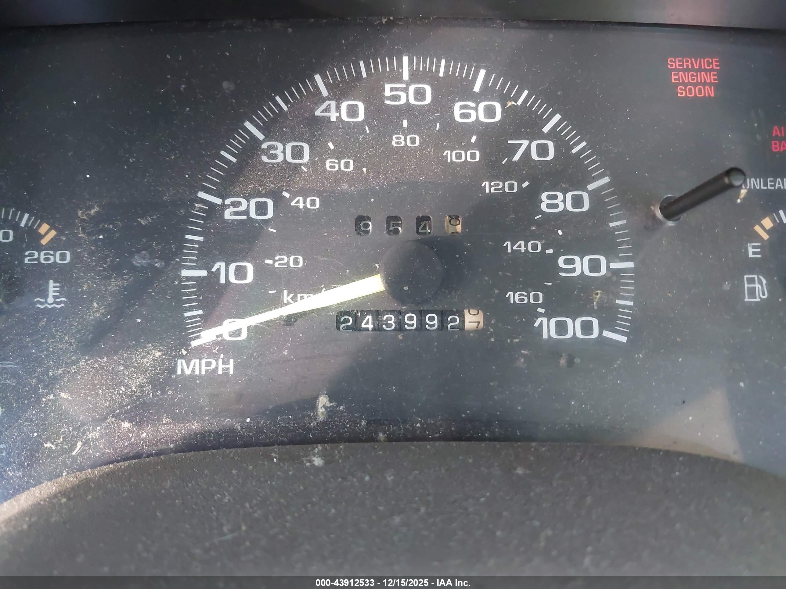 CHEVROLET S image 7