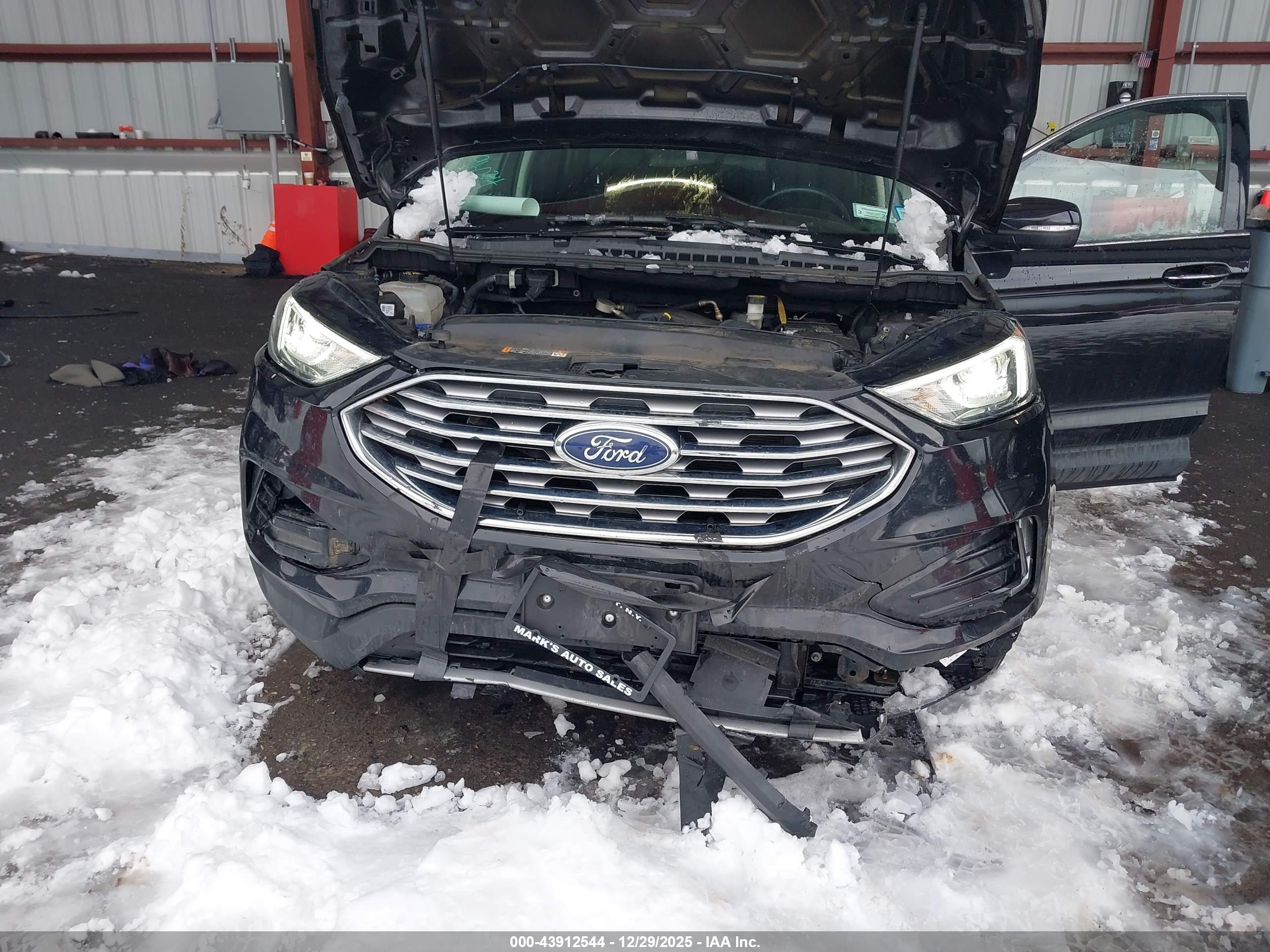 FORD EDGE image 6
