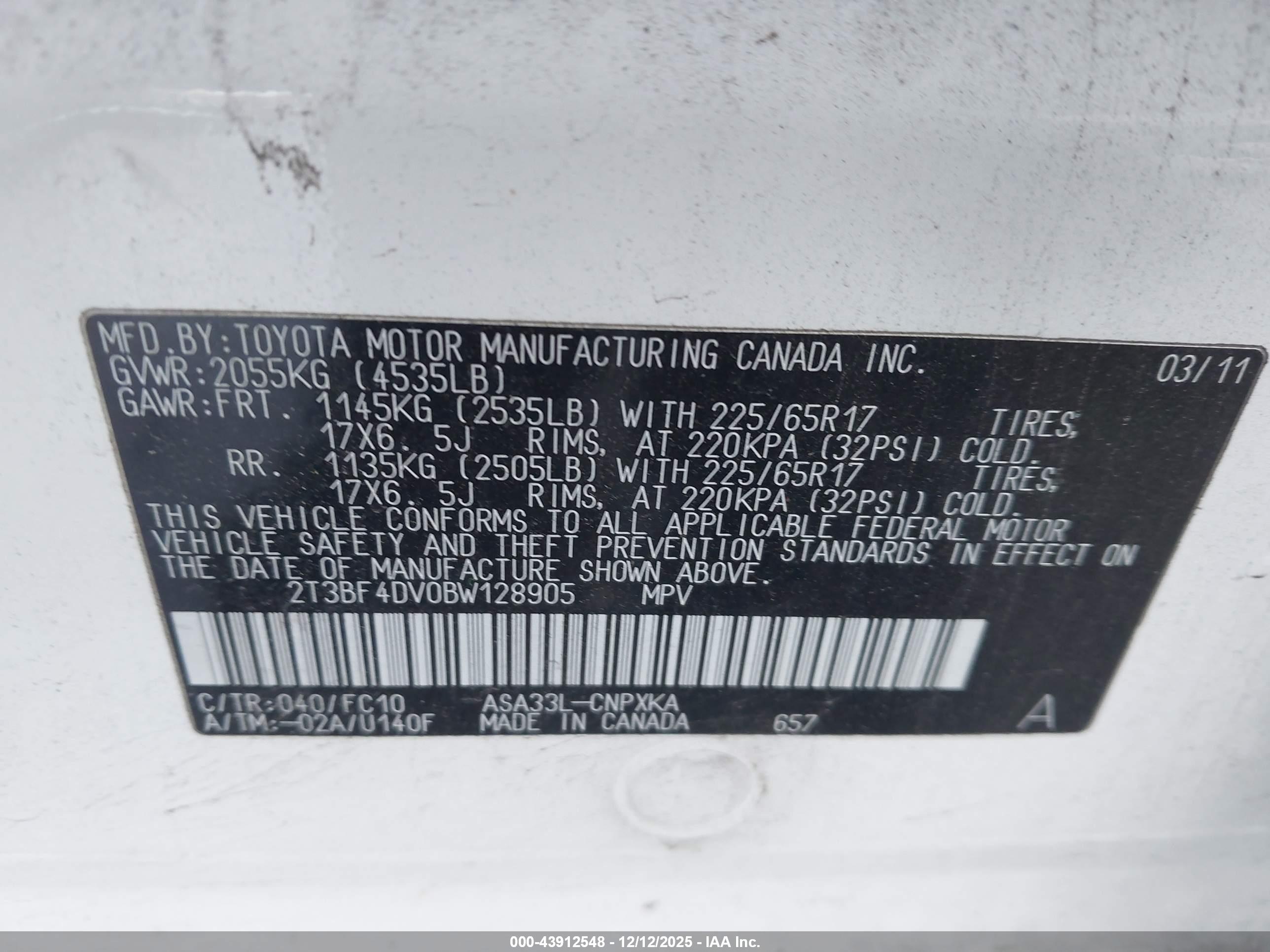 TOYOTA RAV4 image 9