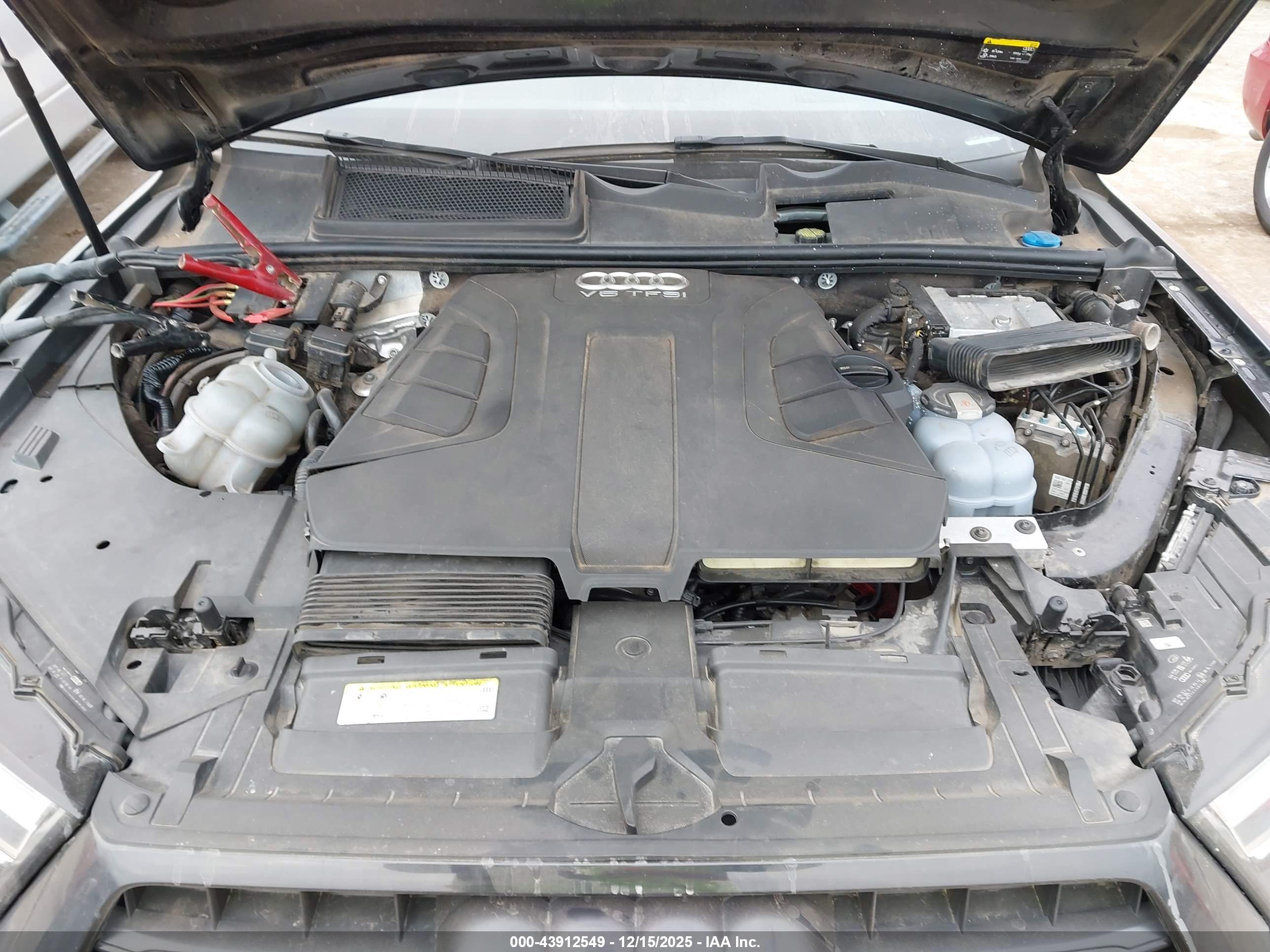 AUDI Q7 image 10