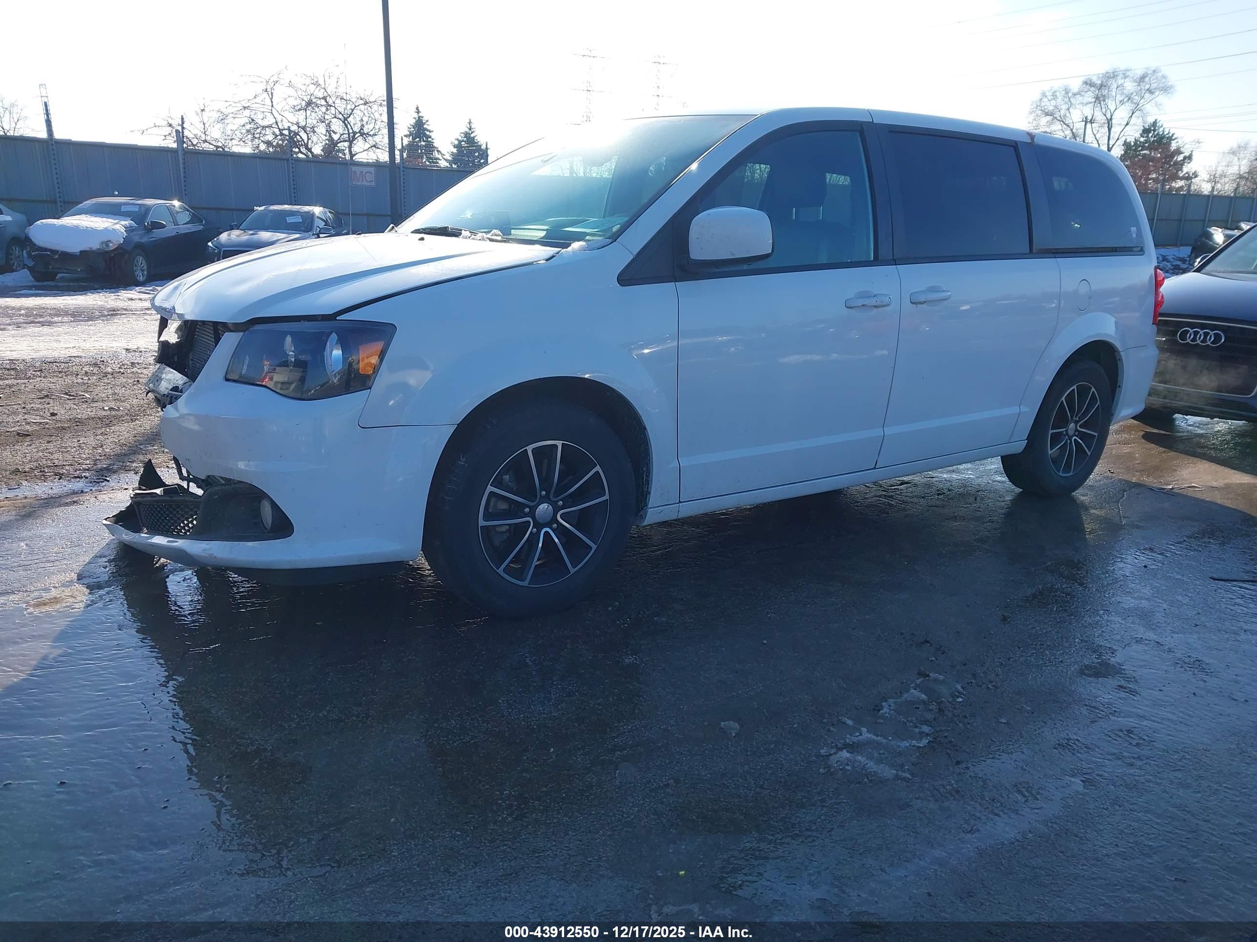 DODGE GRAND image 2