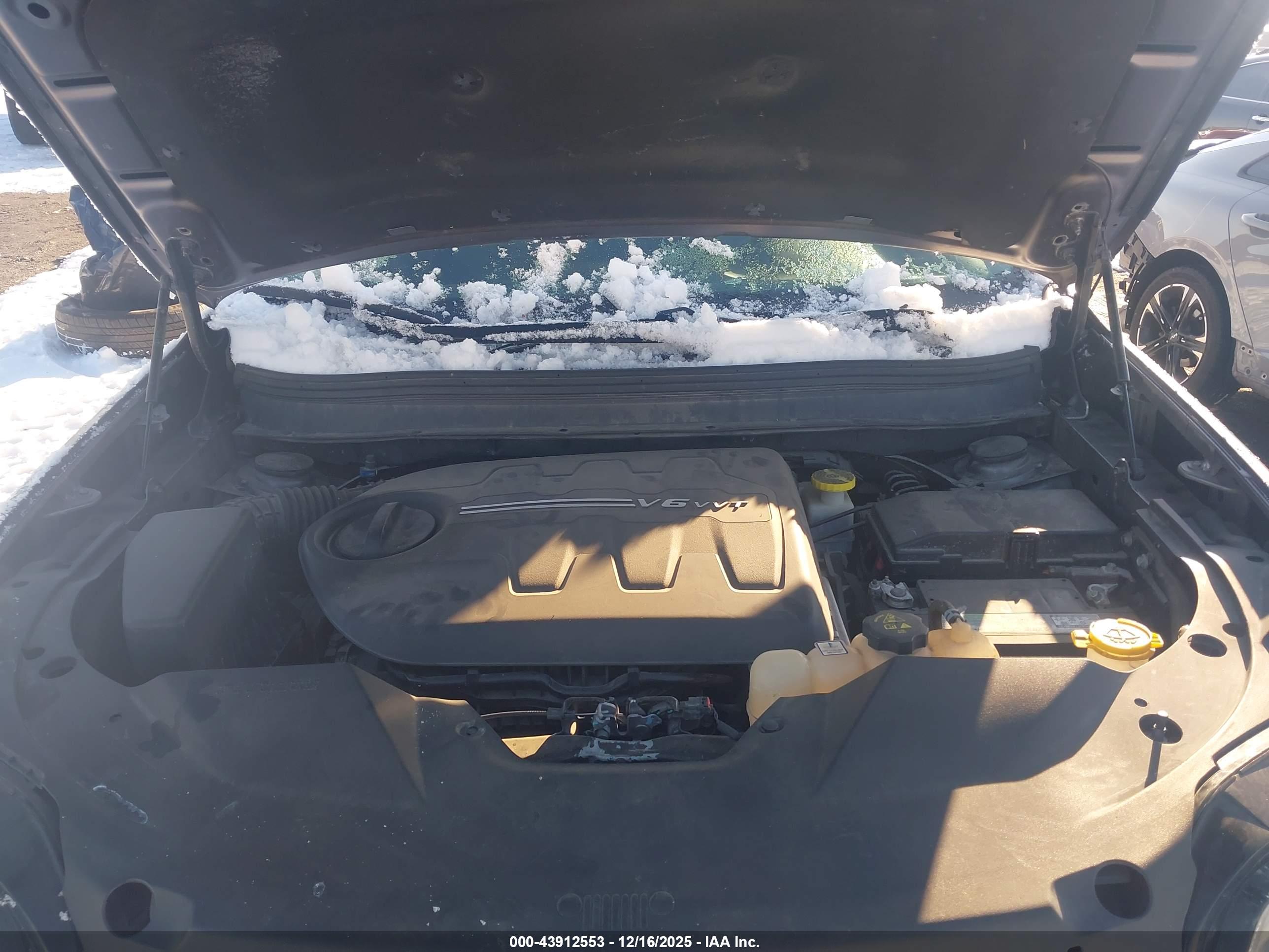 JEEP CHEROKEE image 10