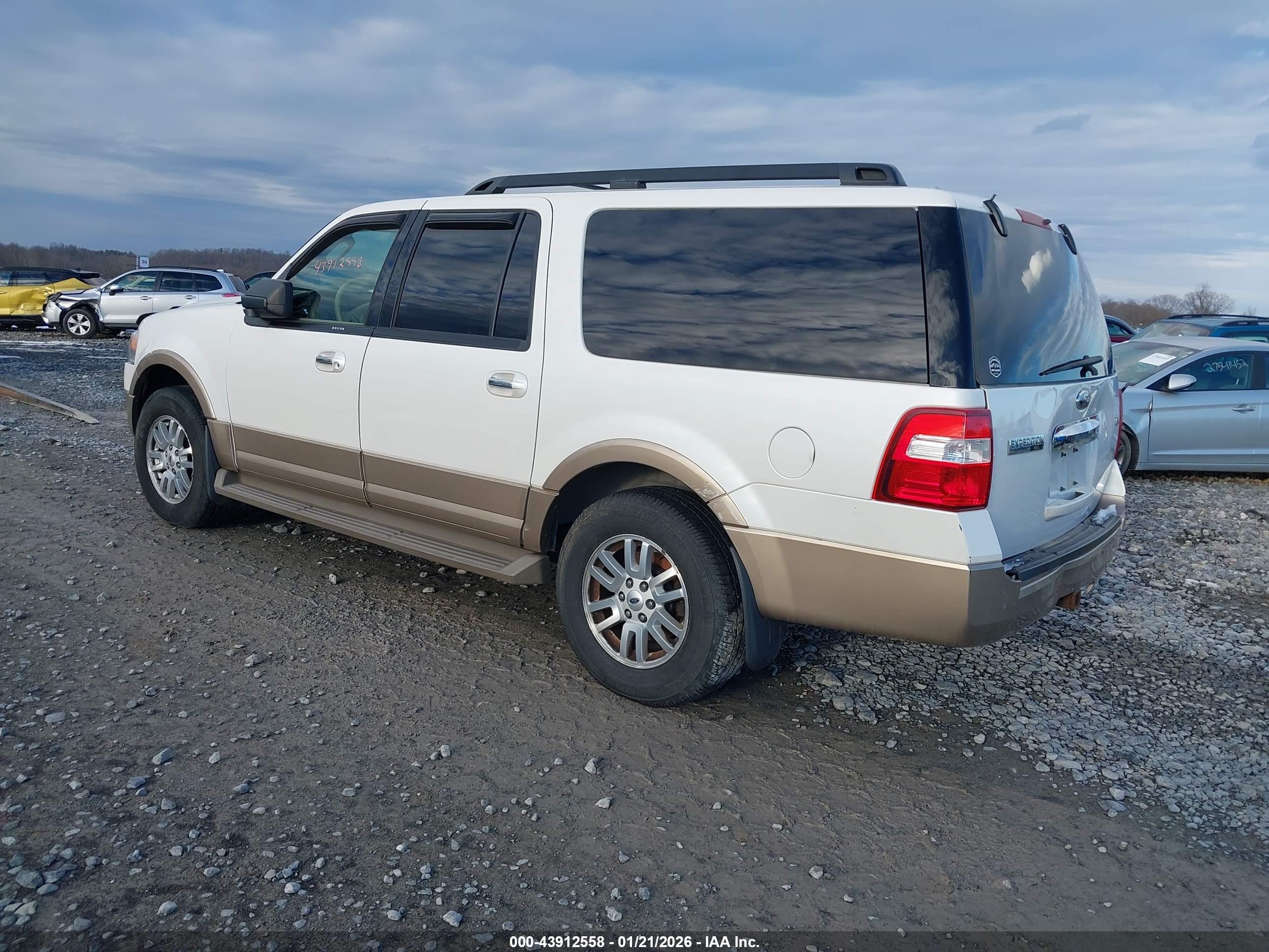 FORD EXPEDITION image 3