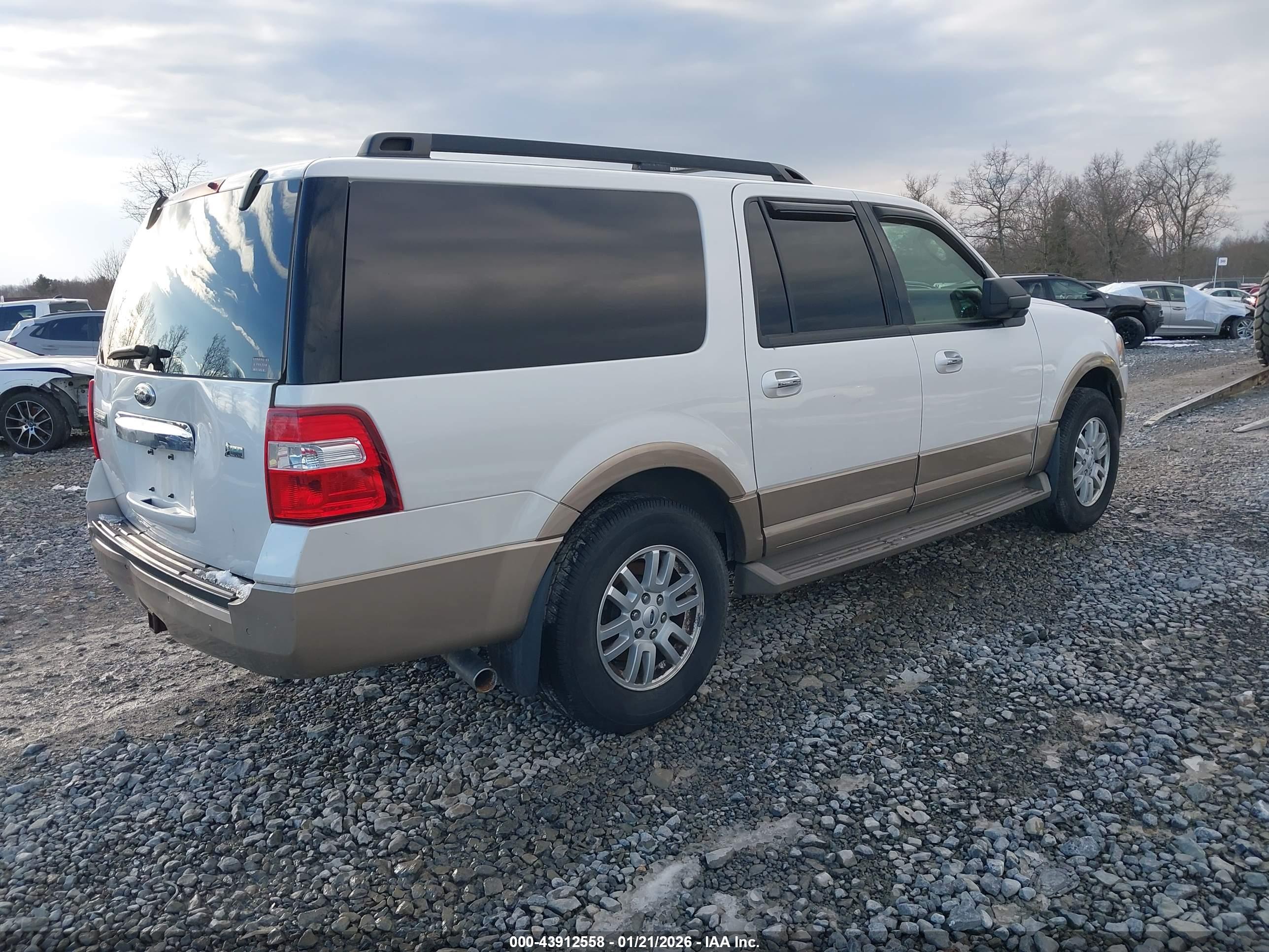 FORD EXPEDITION image 4