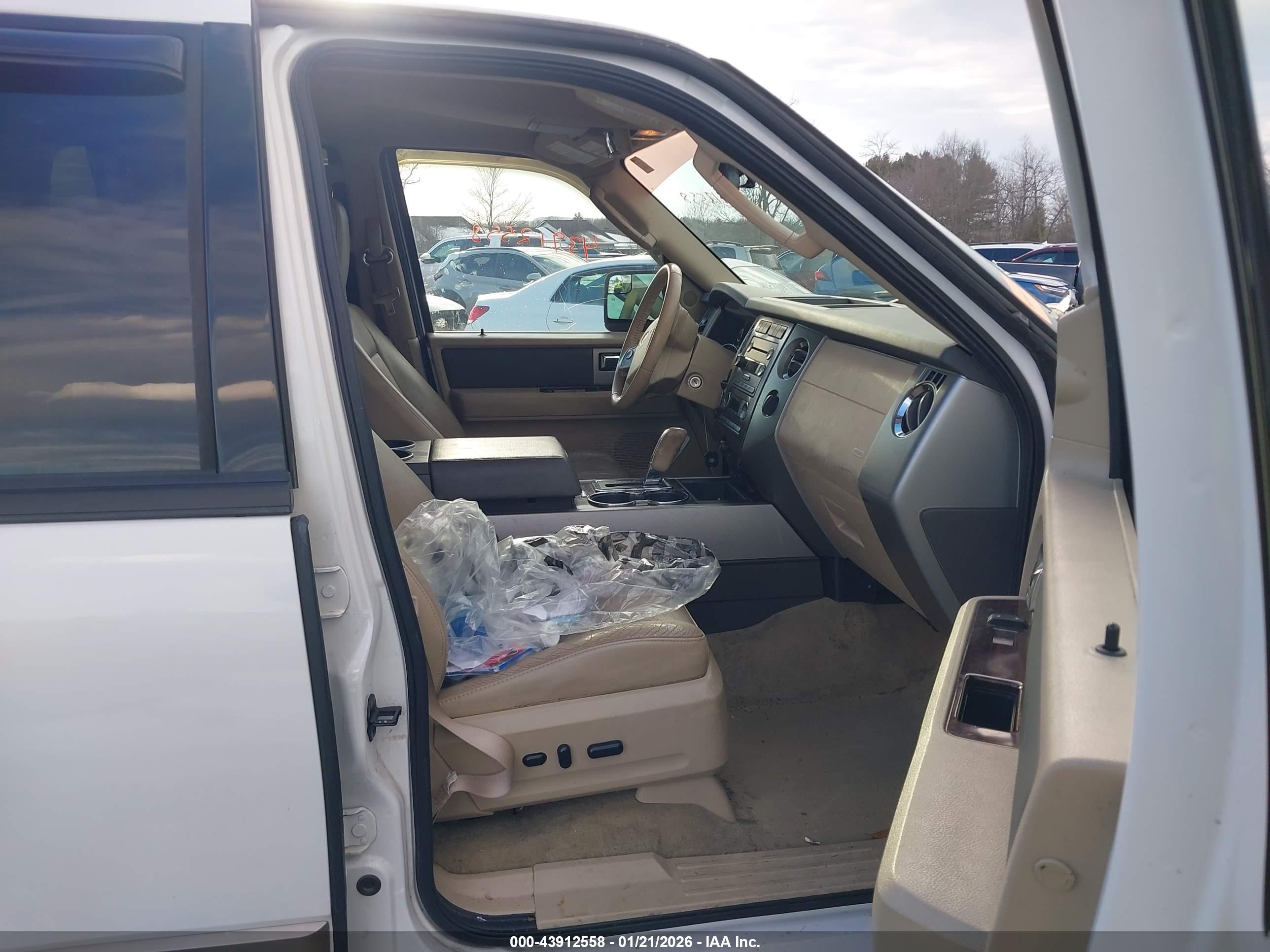 FORD EXPEDITION image 5