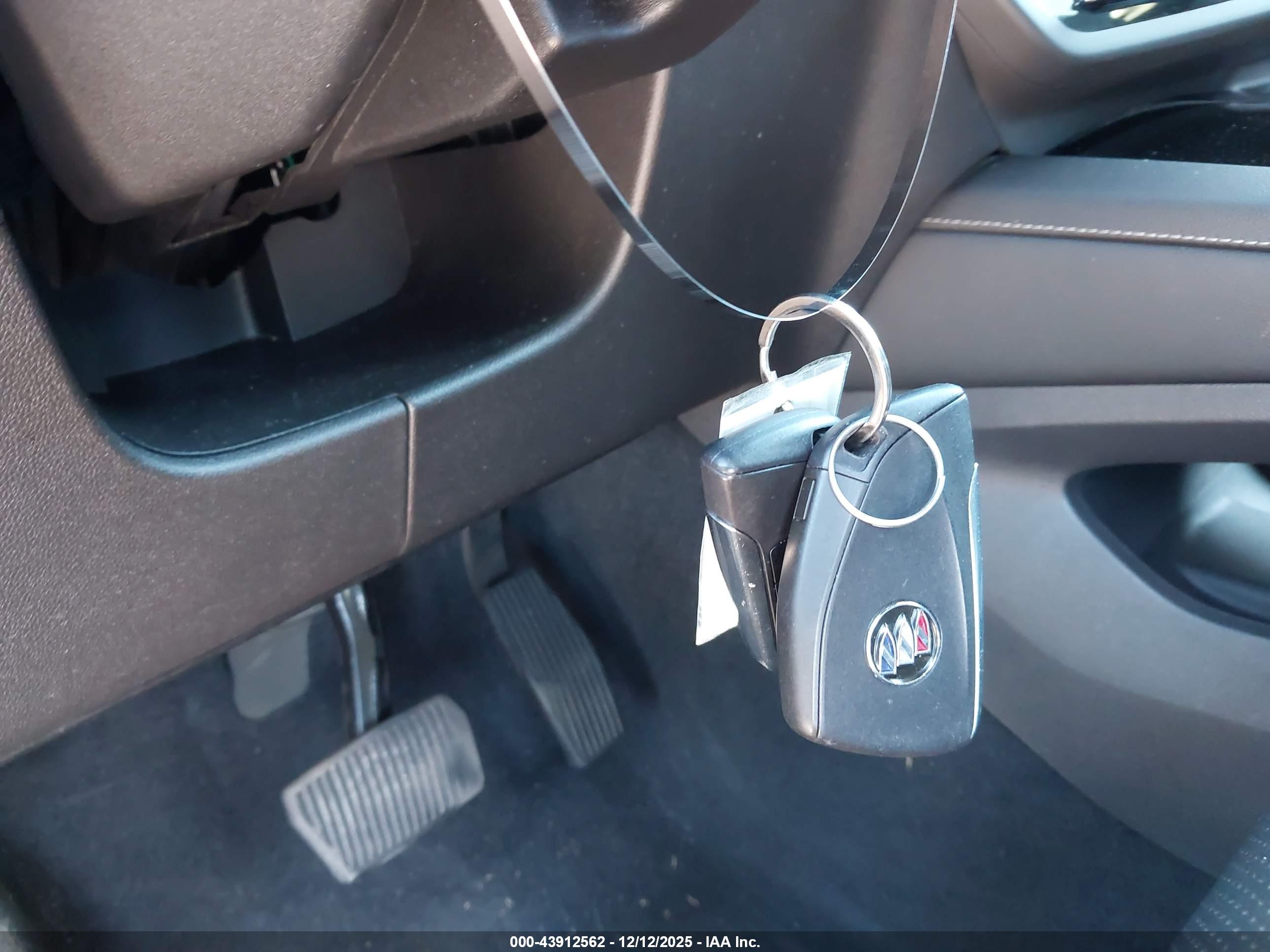 BUICK ENVISION image 11